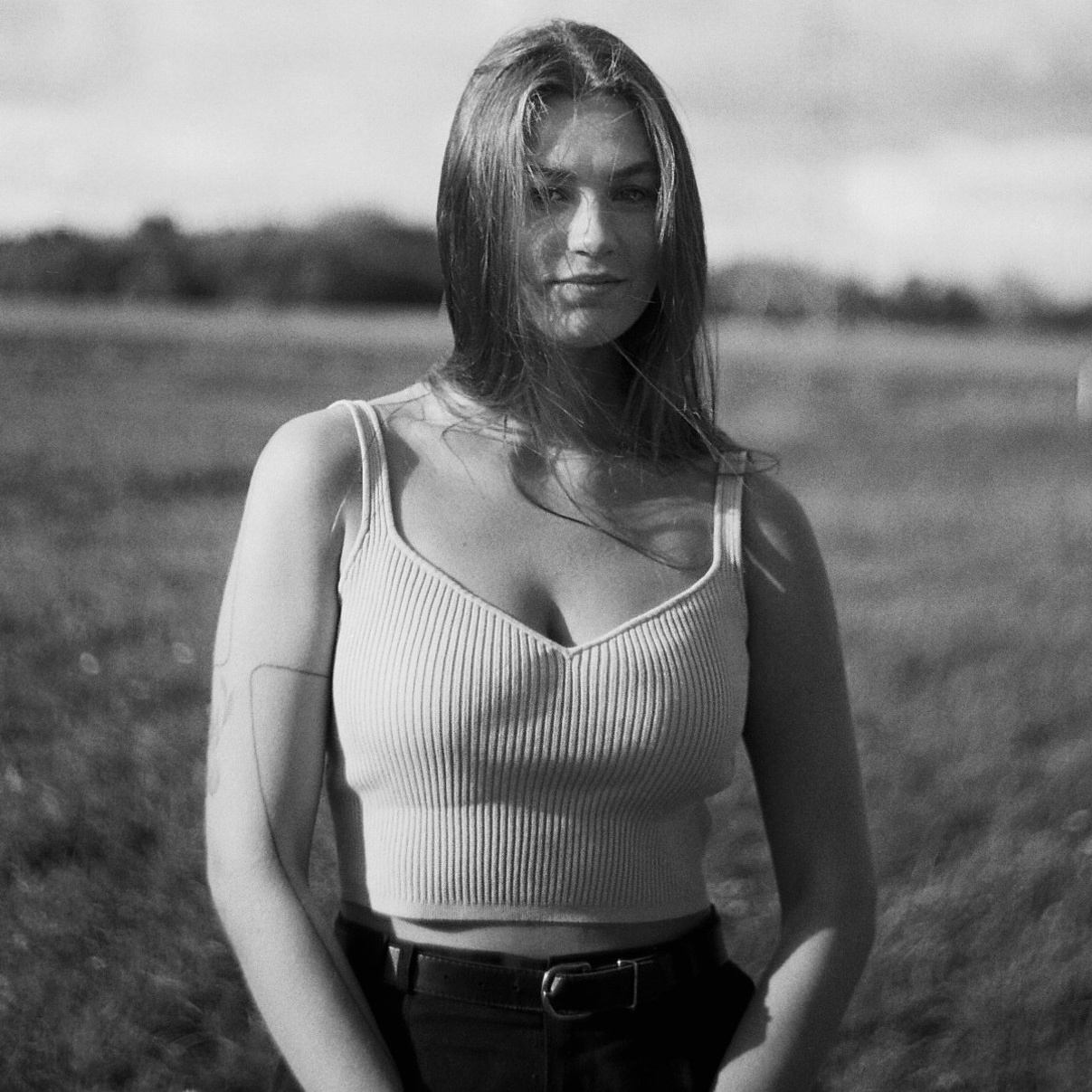 Photoshoot Details. Simona St