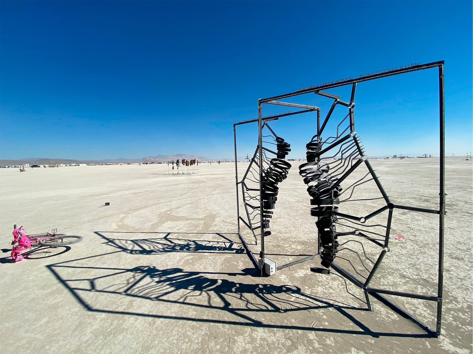 Первая белоруская скульптура из металла на фестивале BURNING MAN. Автор Мария Тарлецкая