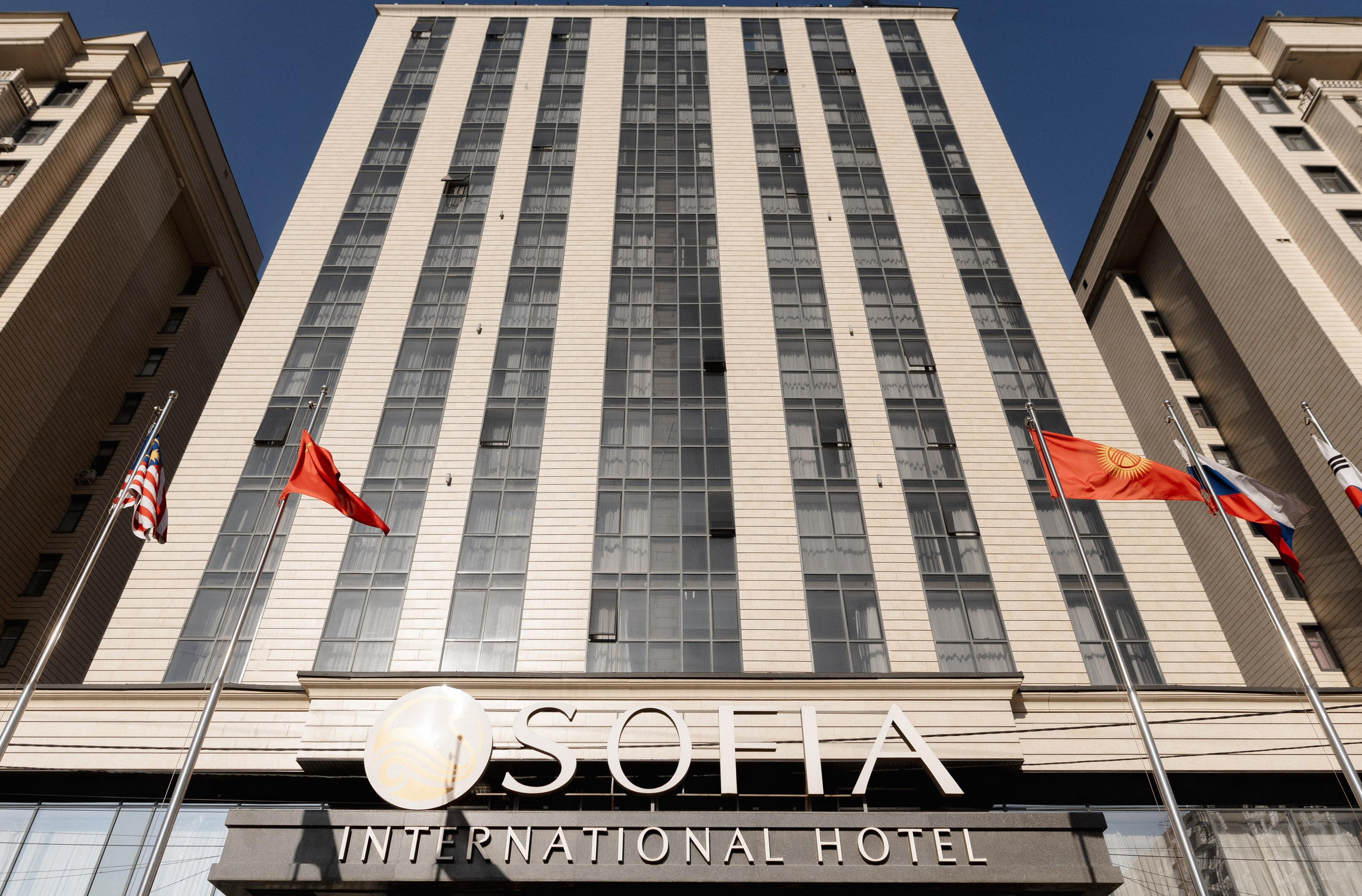 Отели для свадебной фотосъемки в Бишкеке. Азимжан Нуритдинходжаев — свадебный фотограф