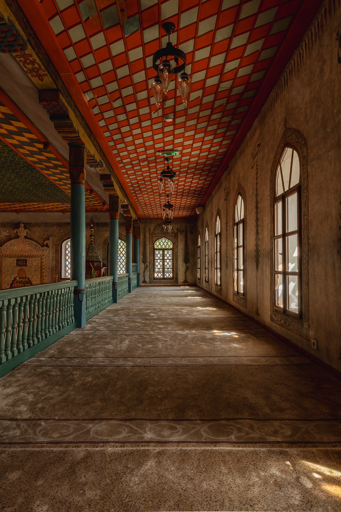 Fotografija modernog interijera – prirodno svjetlo i detalji enterijeraEksterijer poslovne zgrade – arhitektonske linije i dnevno osvjetljenjeEnterijer restorana – ambijentalno svjetlo i dizajn prostoraLuksuzni stan – minimalistički interijer i balans bojaFotografija fasade u sumrak – refleksije svjetla i perspektivaArhitektonska fotografija – precizne linije i teksture materijalaInterior photography by Namir Čomaga – profesionalne fotografije prostoraExterior photography Sarajevo – moderna arhitektura i kompozicija svjetla