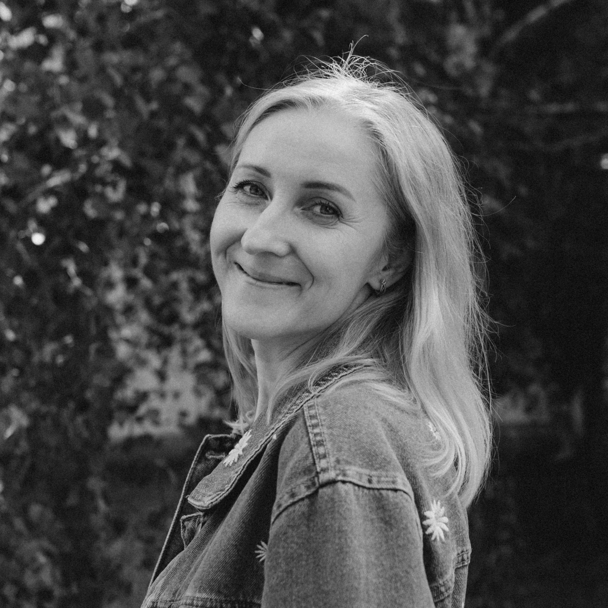 About. Family and kids photographer Anastasiya Hanush in Massachusetts