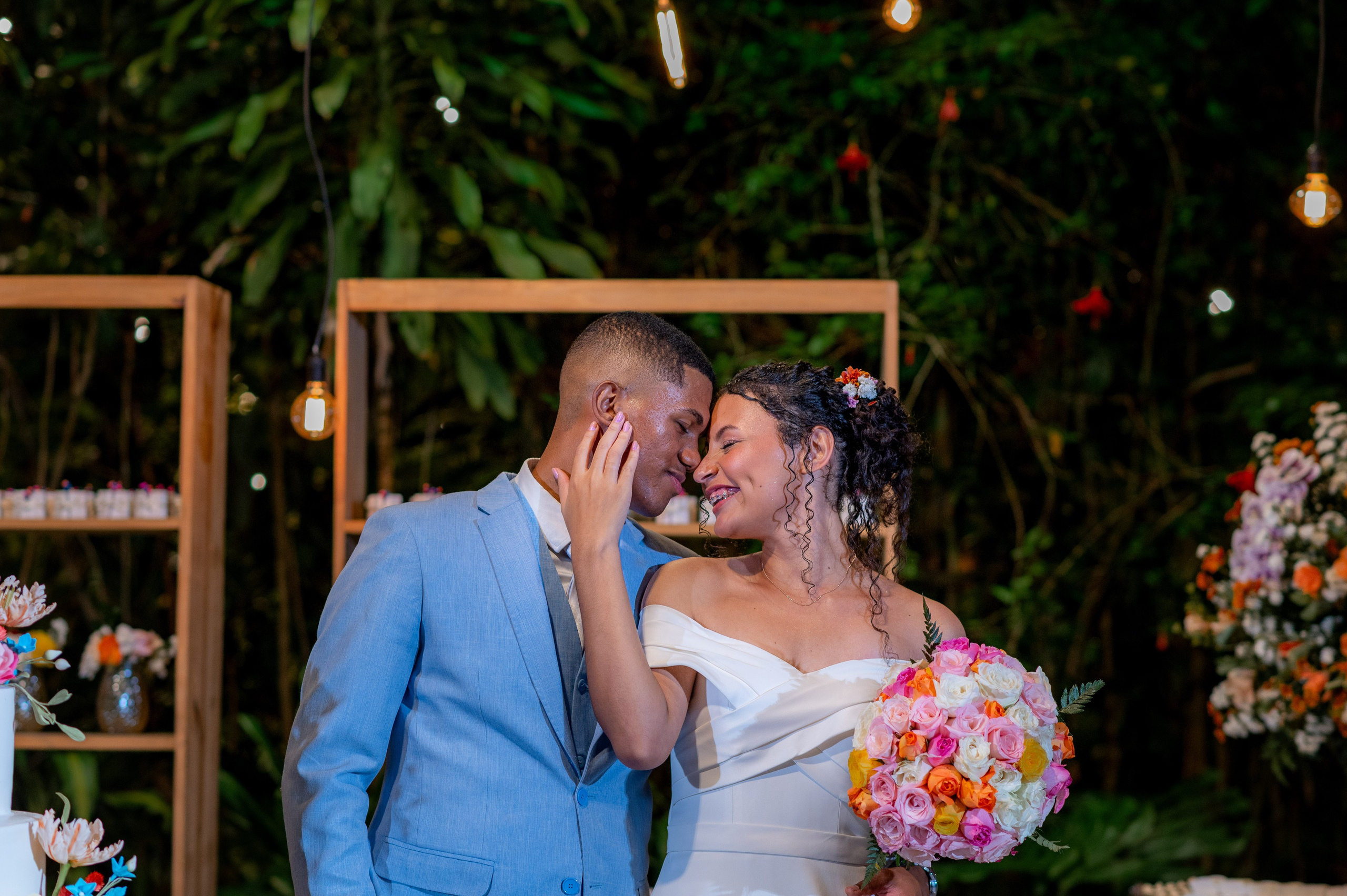 Escolha Como Quer Guardar o Seu “Sim”,Transformando Sonhos em Memórias,Seu Amor Merece o Melhor Roteiro. Cinegrafista Especialista em Casamentos