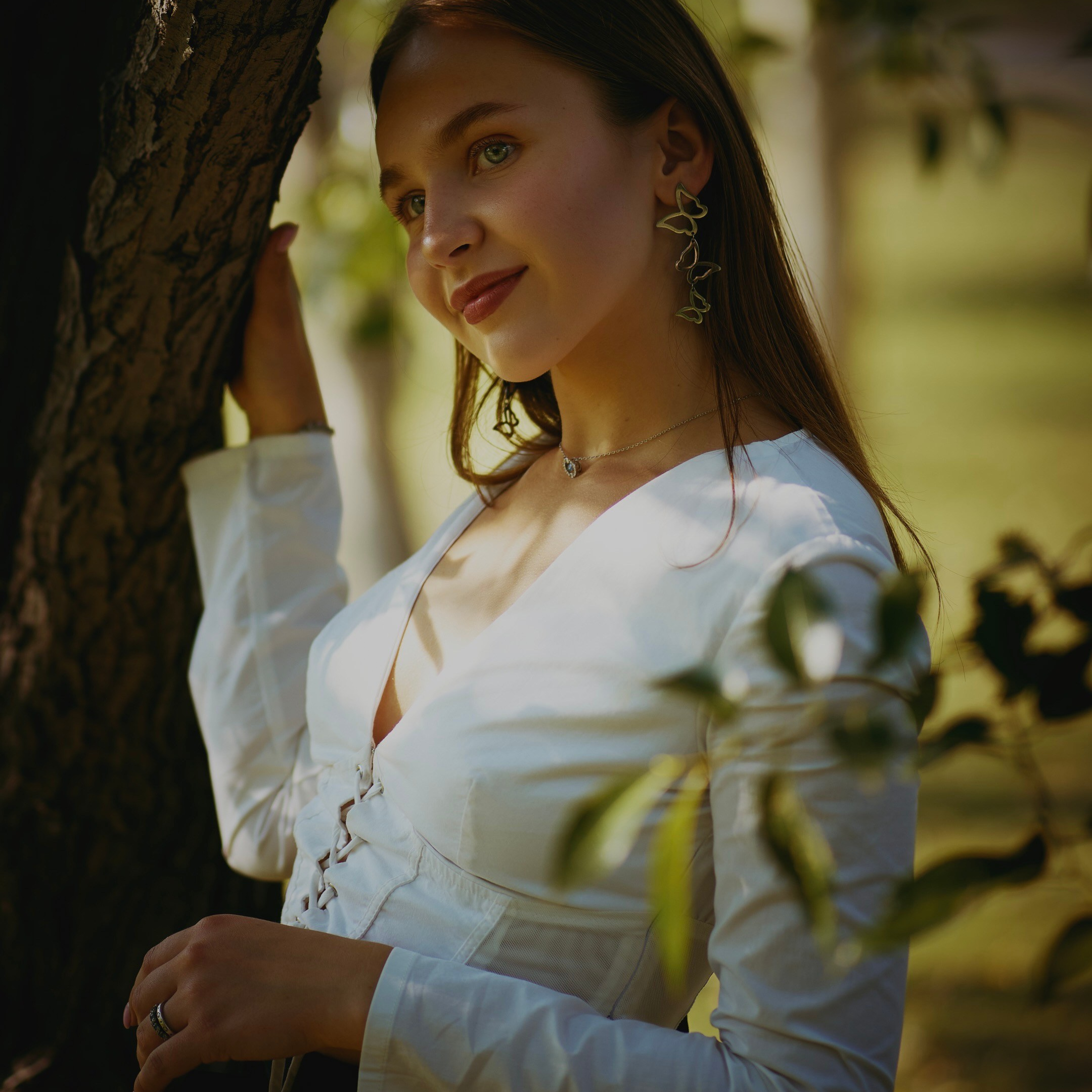 Contact. Emiliia Kotruch PHOTOGRAPHER