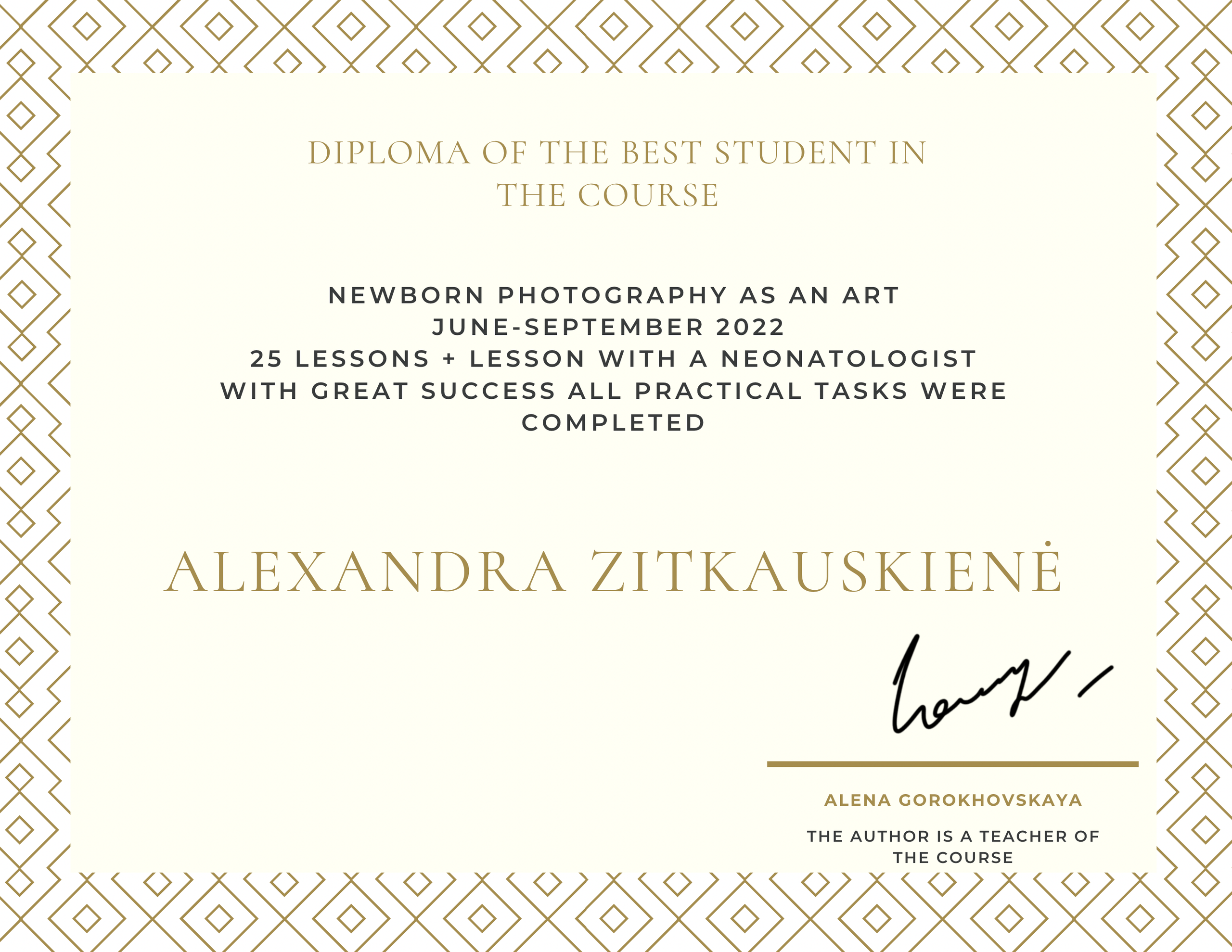 Esu Aleksandra naujagimių ir kudikių fotografė iš Vilniaus