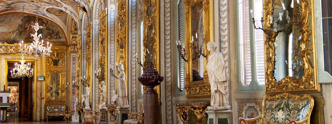 Рим Мистический Таинственные истории и живописный Трастевере Мы встретимся на одной из красивейших площадей Рима, откуда милые улочки выведут нас к площади, где сожгли Джордано Бруно.