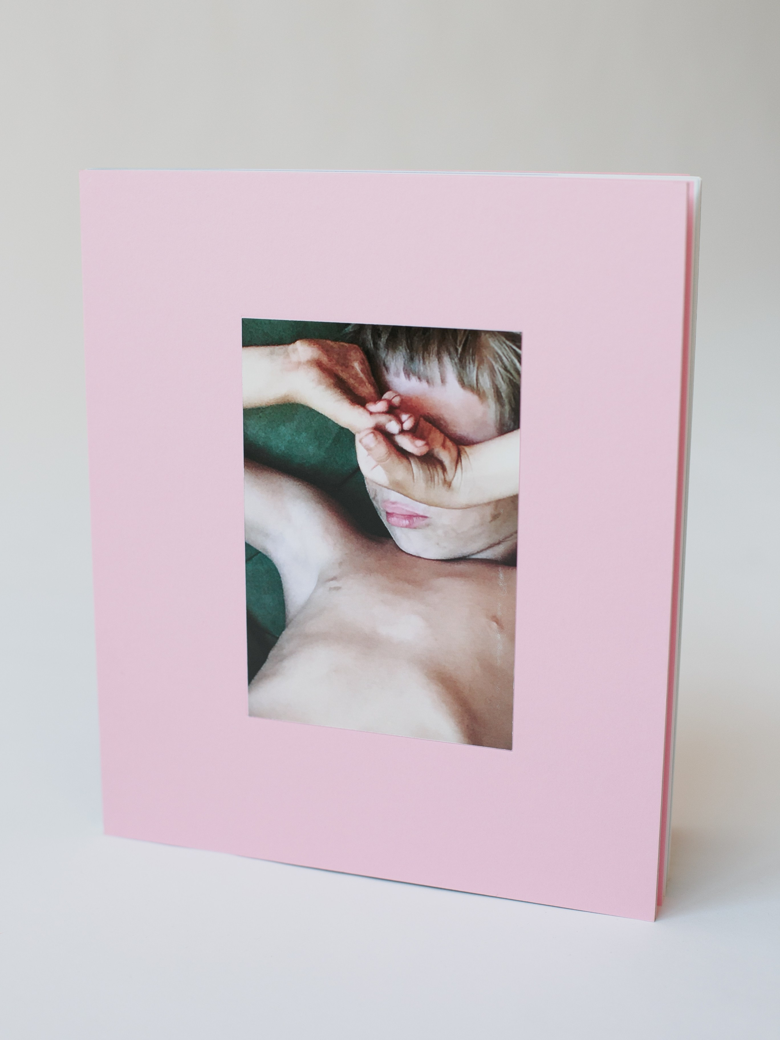 Eugenia Ignatova multidisciplinary artist, photographer in Belgrade