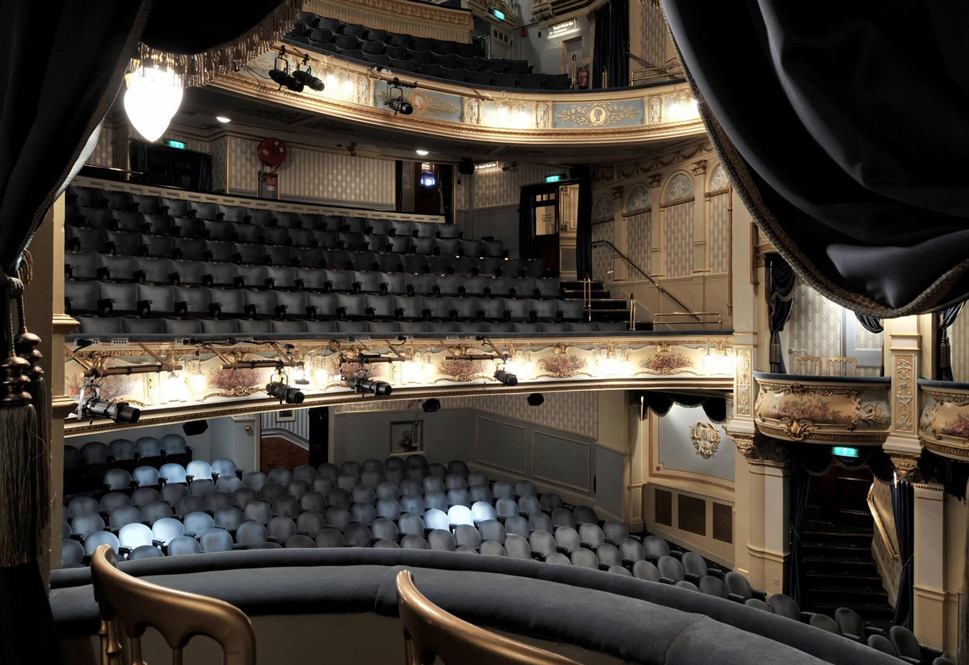 Афиша. Frame Arts Club