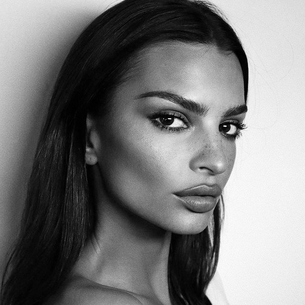 Baeva Yulia — portrait & fashion photographer