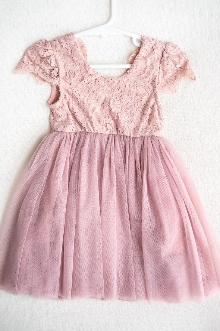 Cake smash outfits for girls. Newborn and family photographer. Hills District. Sydney