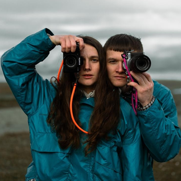 Candid portrait photography with documentary feel