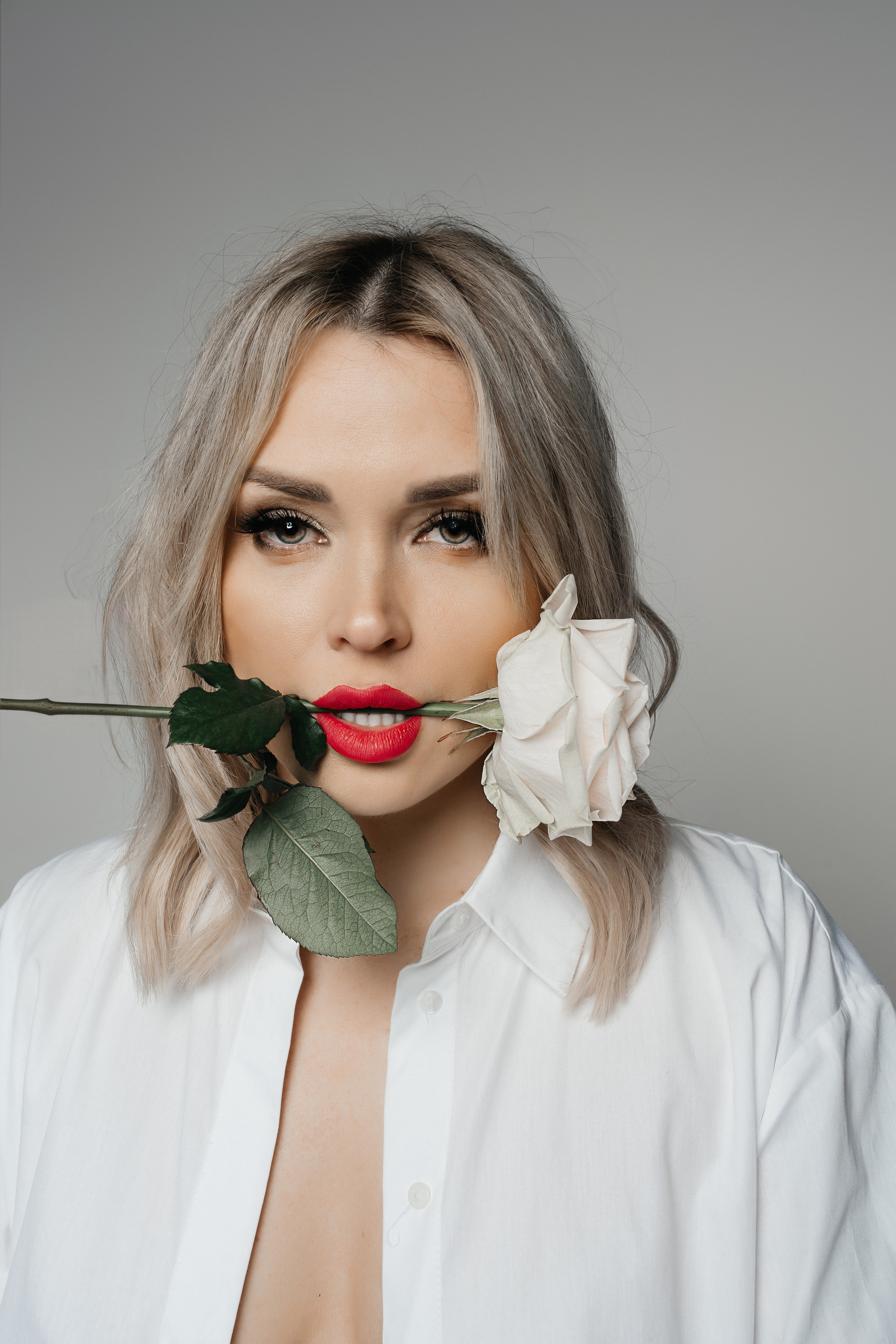 Fashion-Fotoshooting – Kreative und stilvolle Modefotografie von Anna Saribekyan. Anna Saribekyan – Beste Hochzeitsfotografin in Würzburg, Top 10 in Deutschland