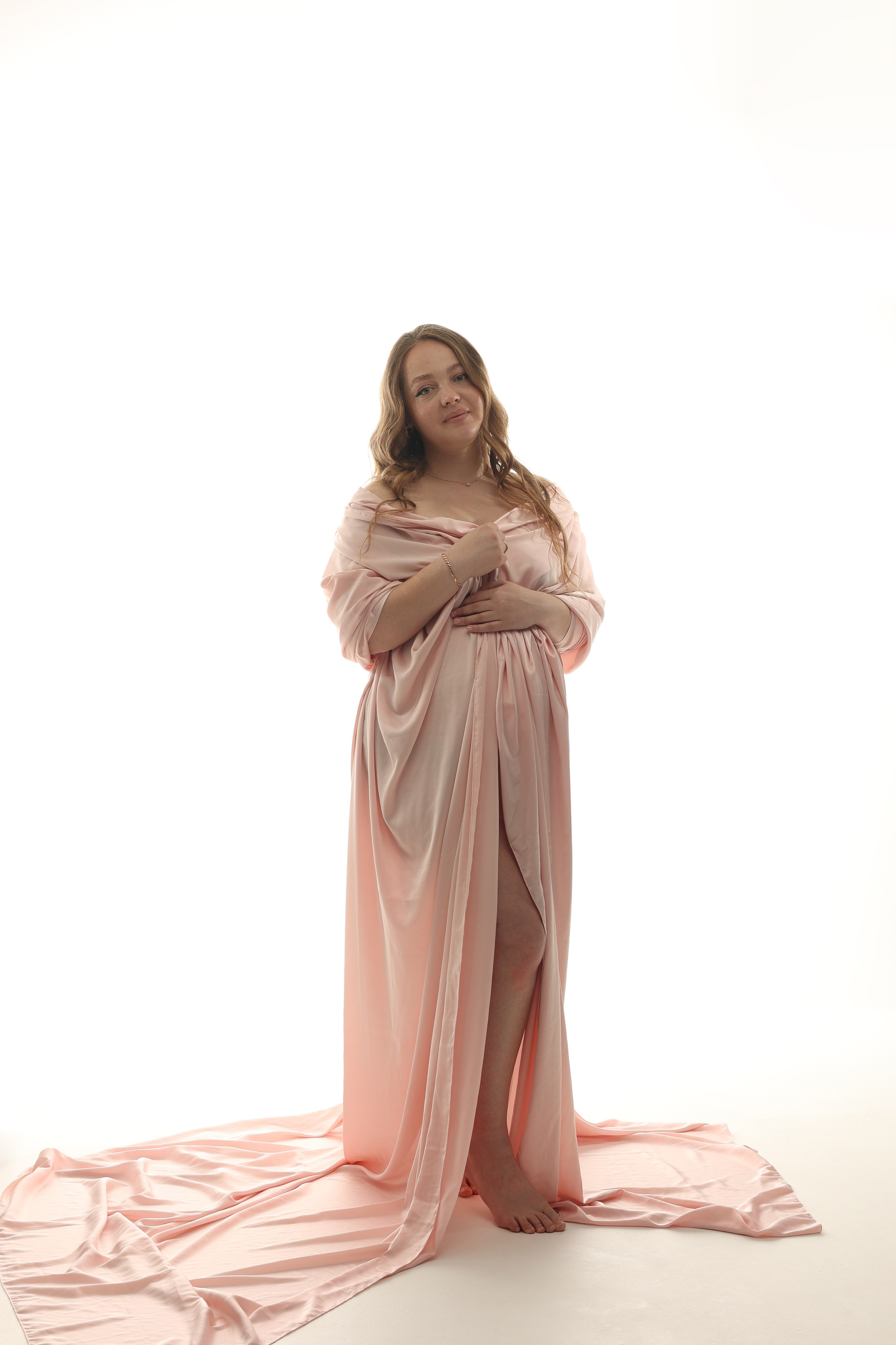 Maternity clothes. Best Family Photographer in Wroclaw Anna Tsukanova
