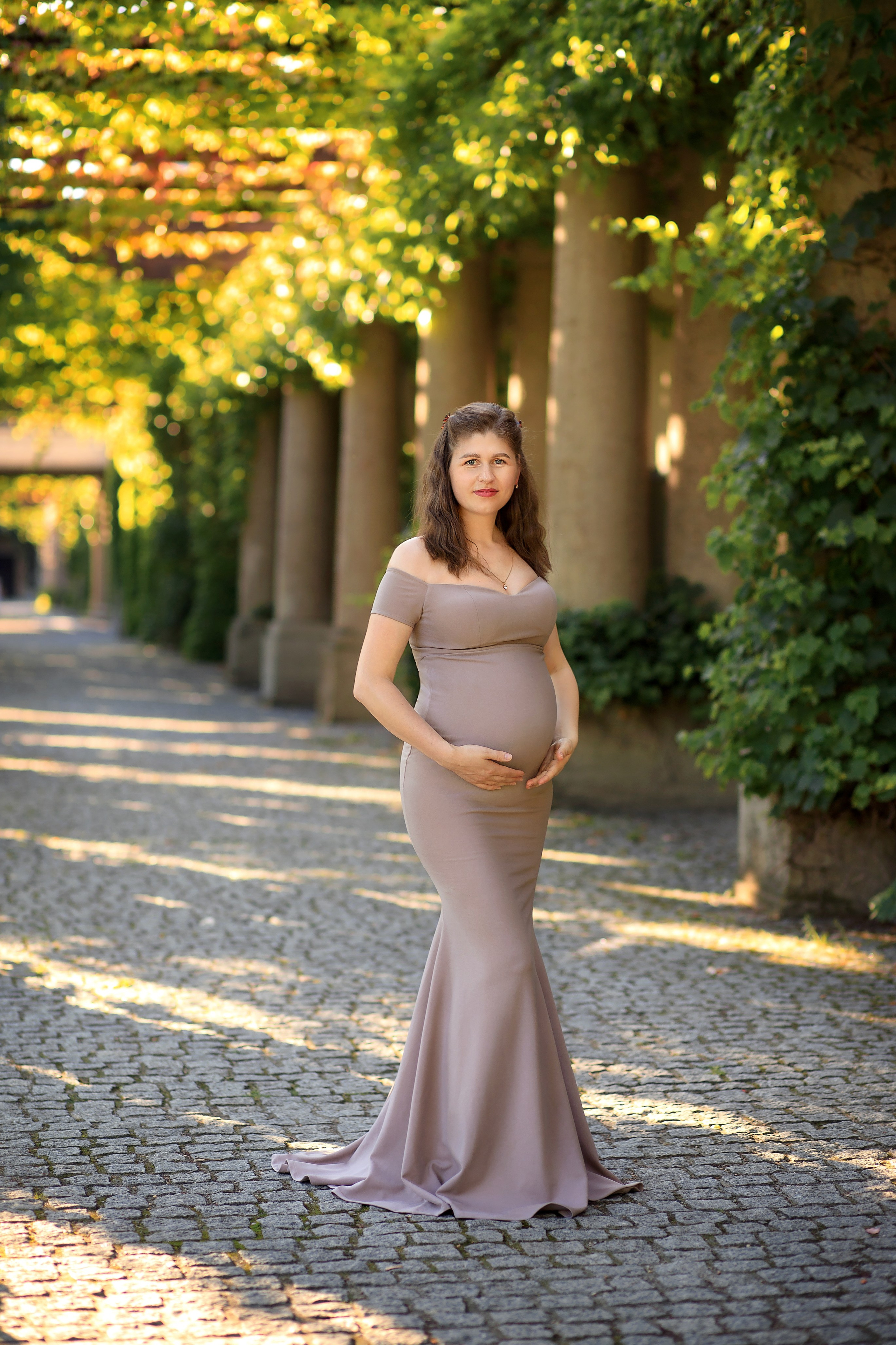 Maternity clothes. Best Family Photographer in Wroclaw Anna Tsukanova