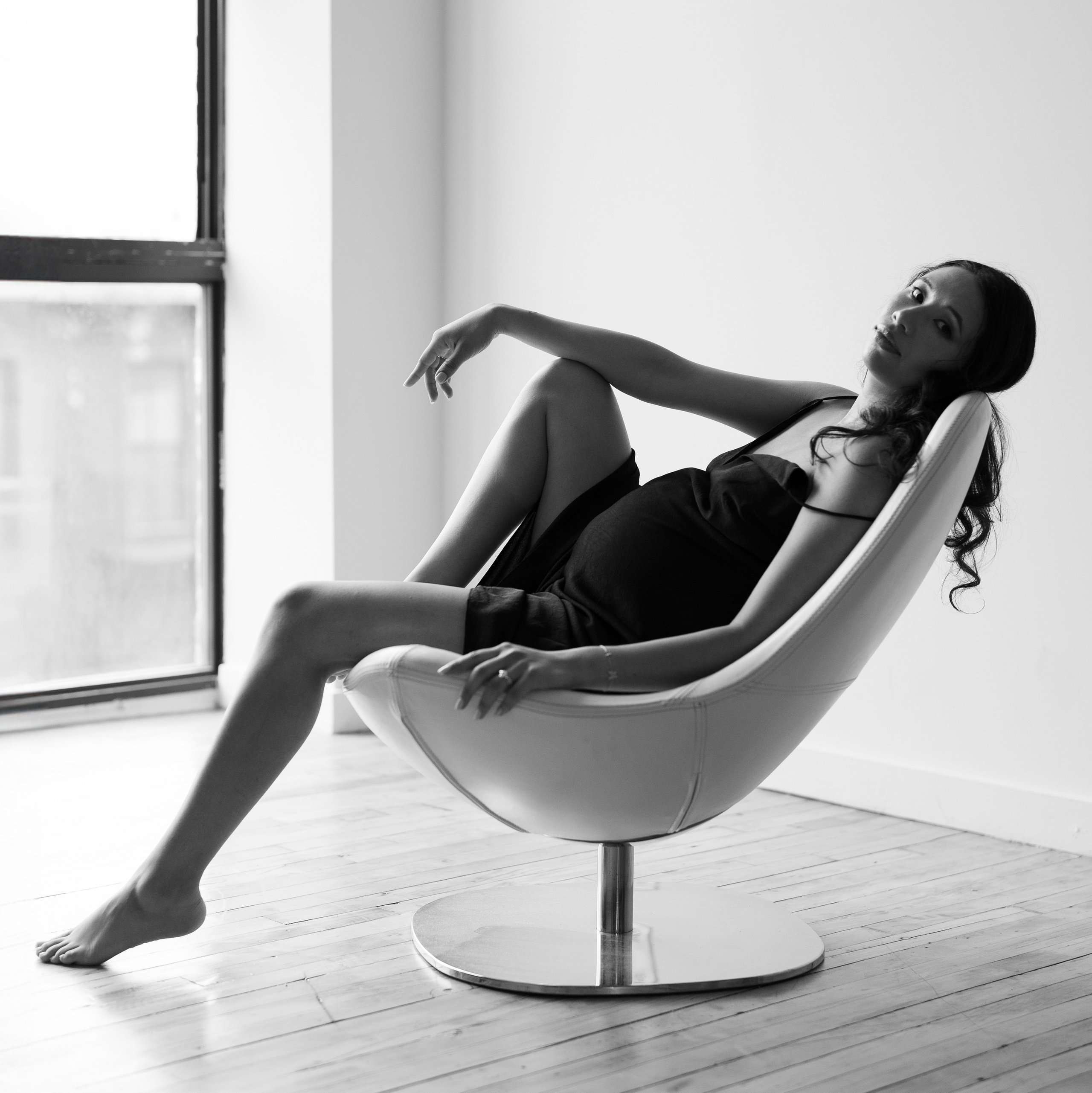 Price. Modern maternity photographer in Long Island New York