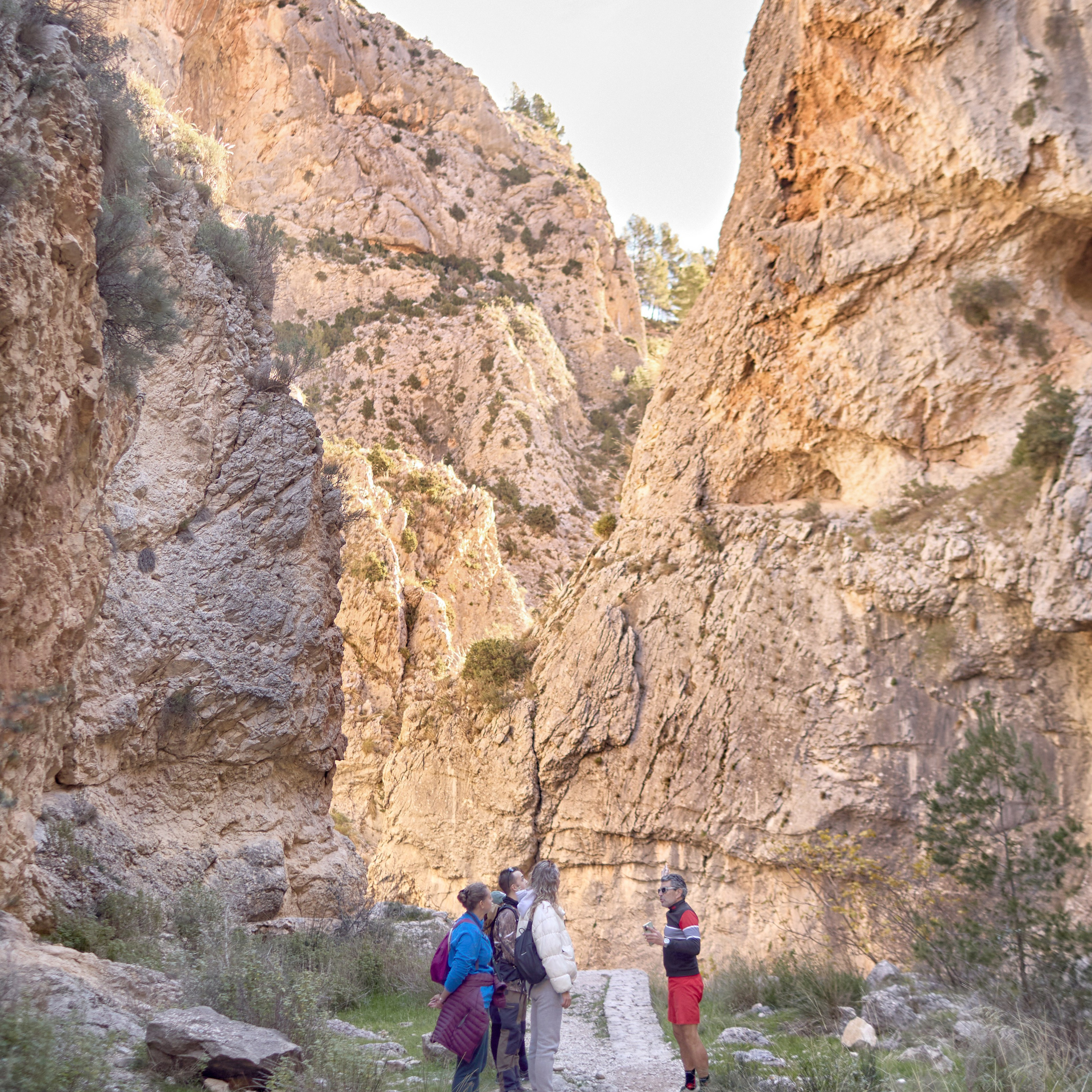 Rutas por la montaña. Associaciò cultural La Granja Alcoy España