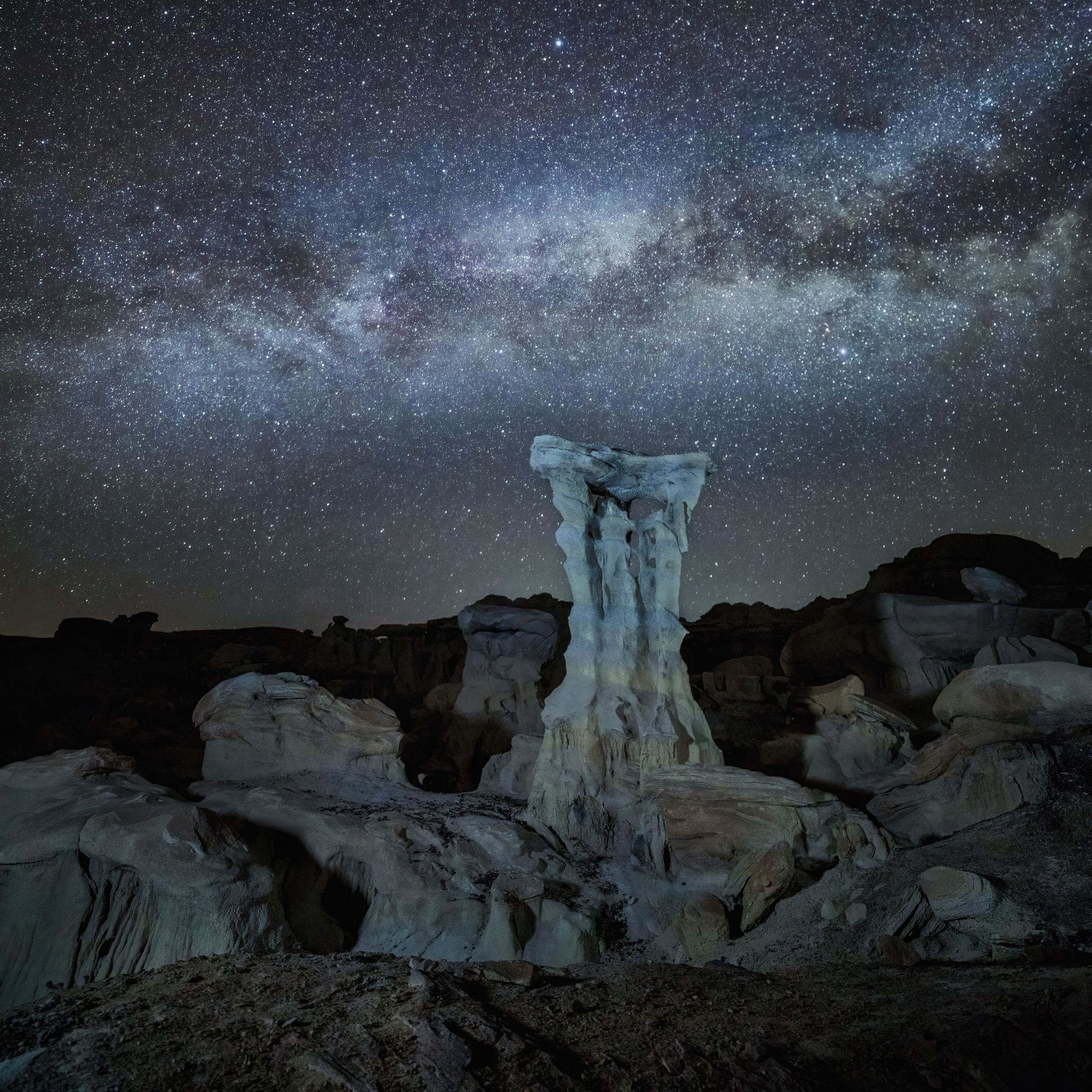 Badlands of New Mexico Unlimited. Pet, Senior, Landscape, portrait studio, photographer in Miami and Sou