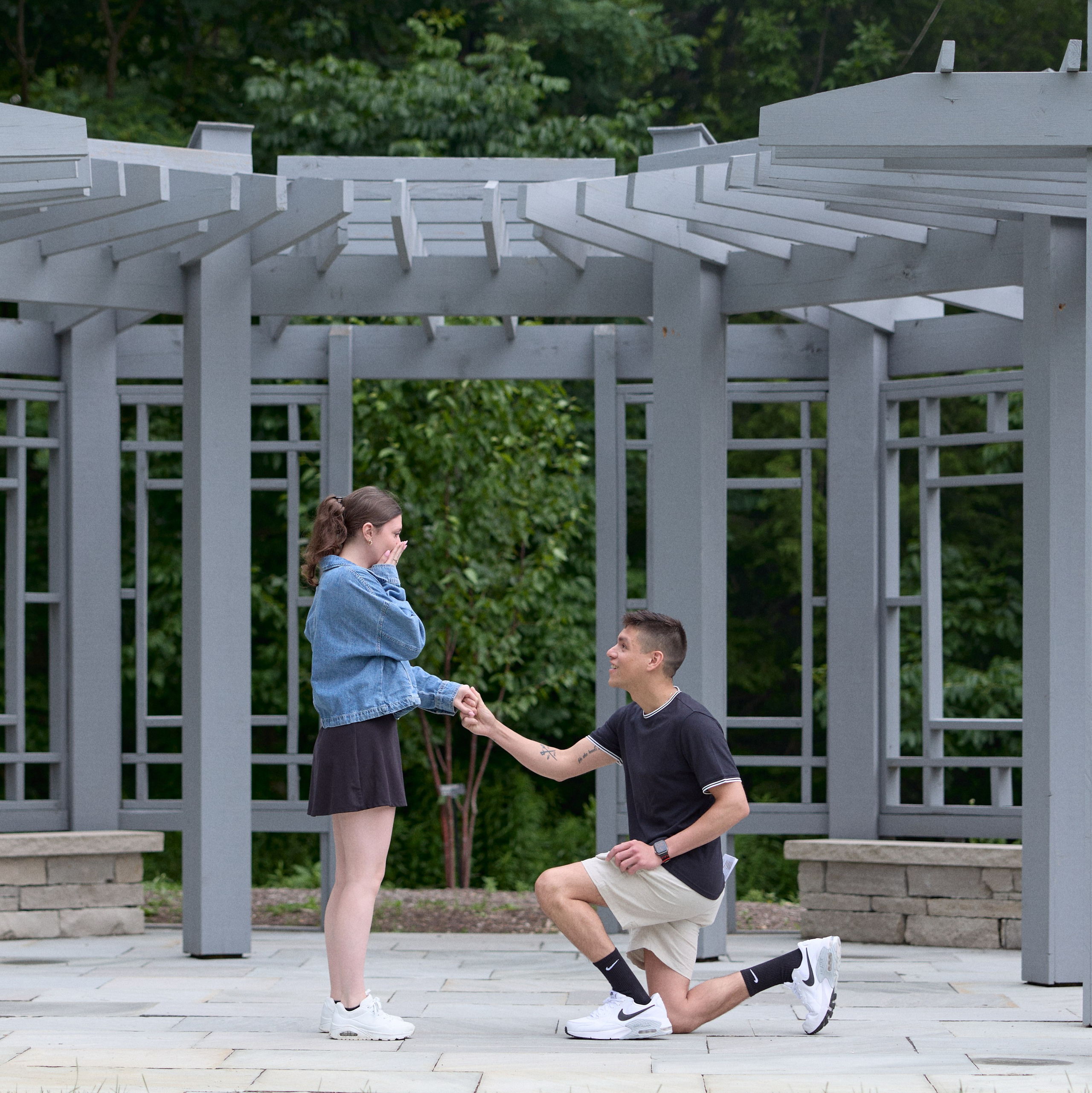Romantic Proposal at Inniswood Metro Gardens | Columbus Proposal Photographer. Kovyphoto