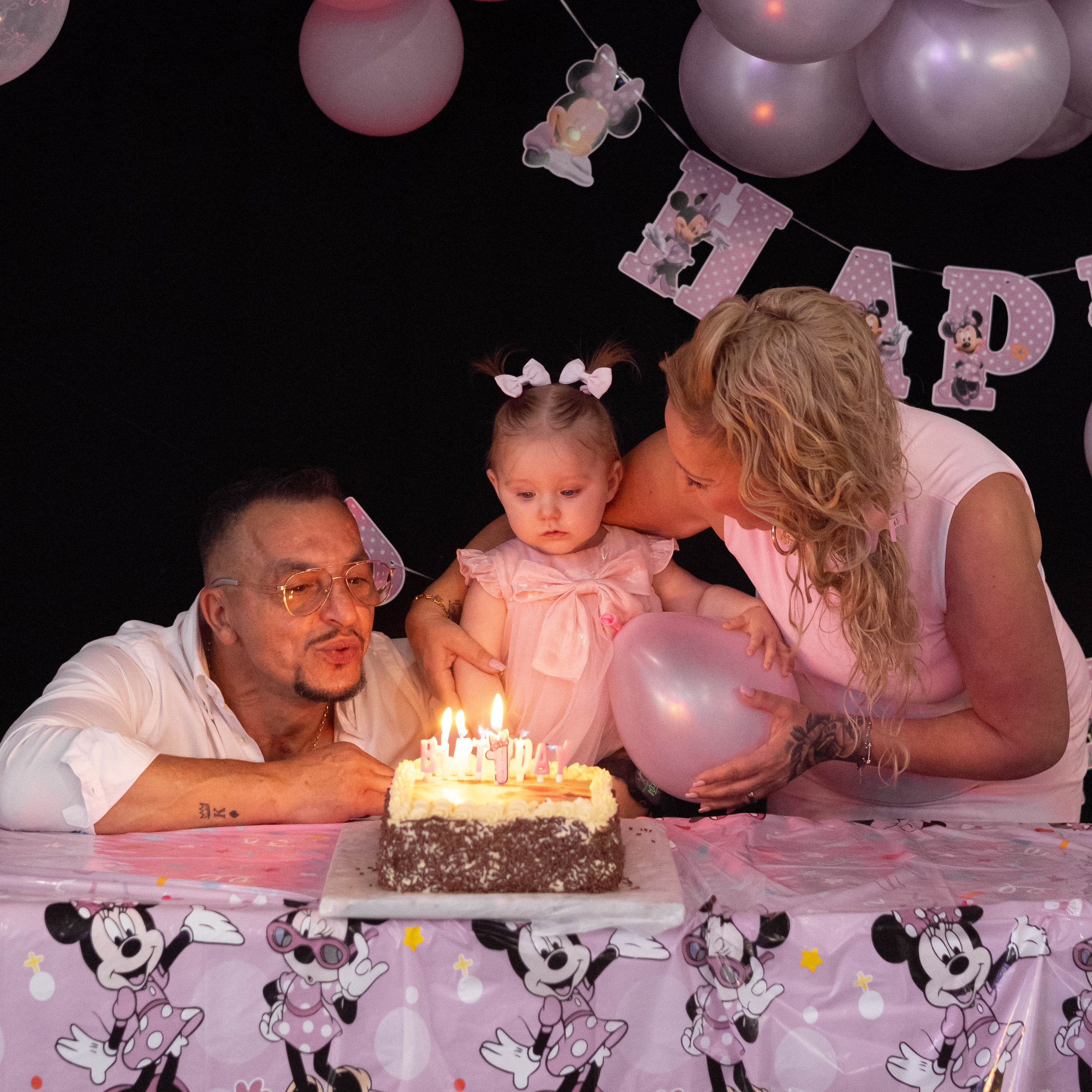 Verjaardagshoot, cakesmash en feesten. Zwangerschapsfotografie, newborn, gezinnen, branding, liefde én geboortefotografie