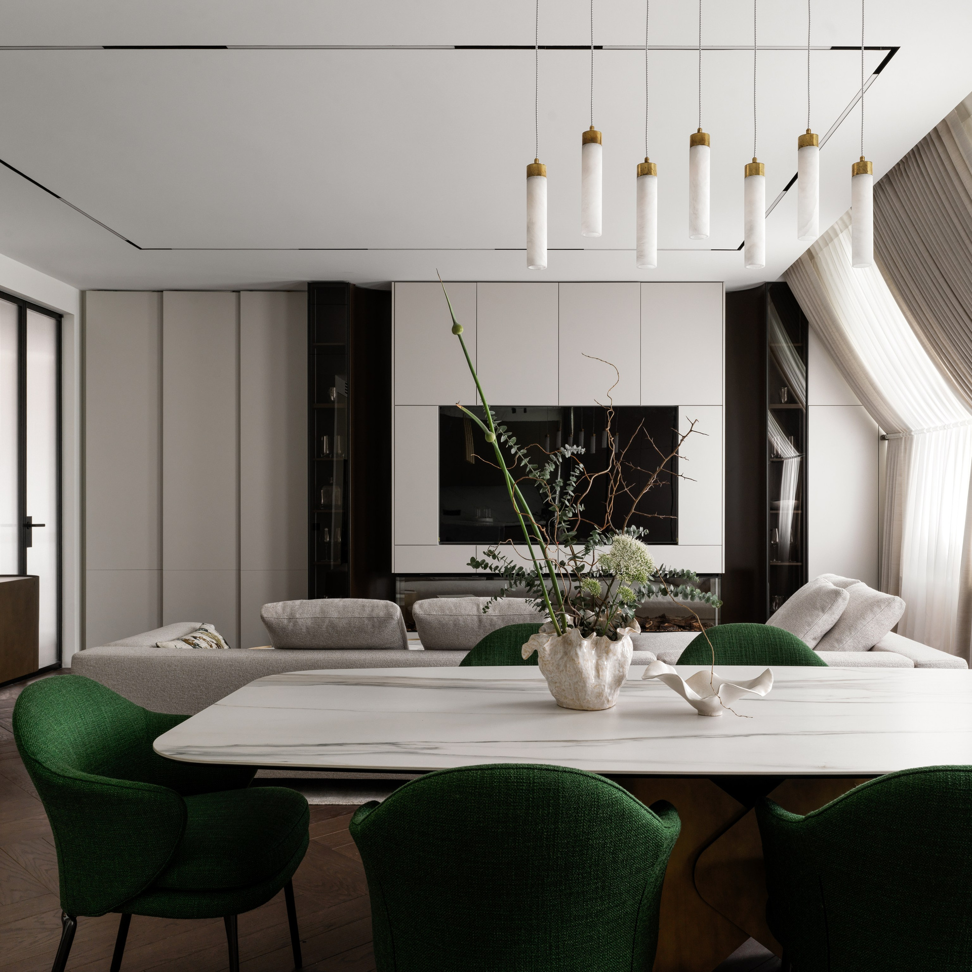 Кухня с островом в современном стиле, реализация под ключПремиальный дизайн кухни с натуральными материаламиСовременная кухня с функциональной планировкой и подсветкой