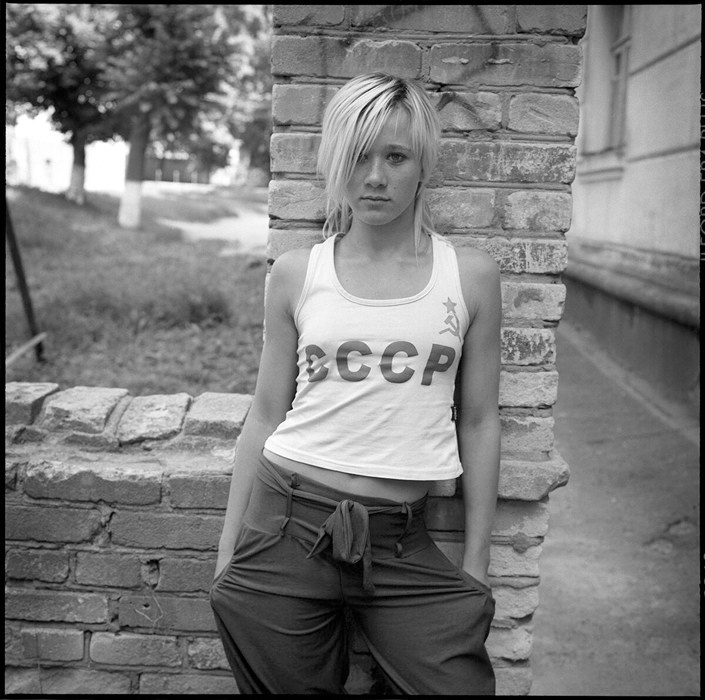 © Irina Chmyryova / Girls from the Outskirts. 12 photos about fragile femininity and elusive beauty