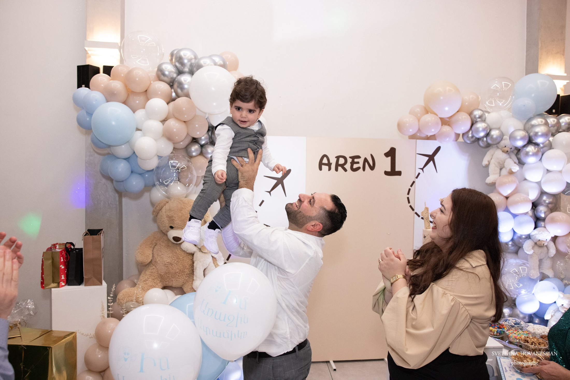 REPORTAGE  (Anniversaire, baptême, fête d’entreprise et ect.). Photographe professionelle spécialisée dans la photographie de grosses