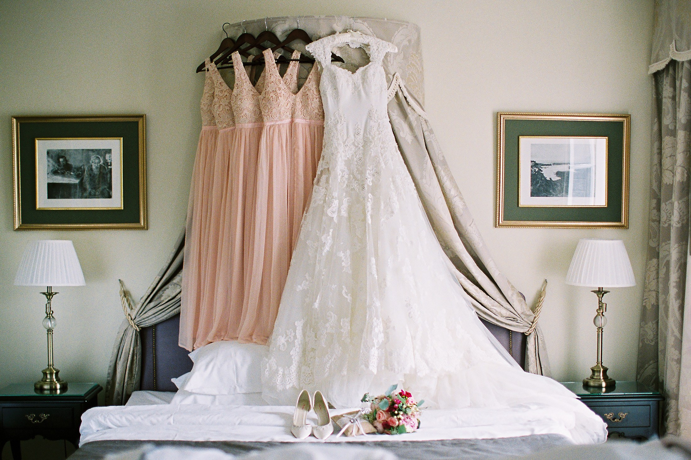 Valokuvaajan vinkkejä morsiamen aamuvalmisteluihin