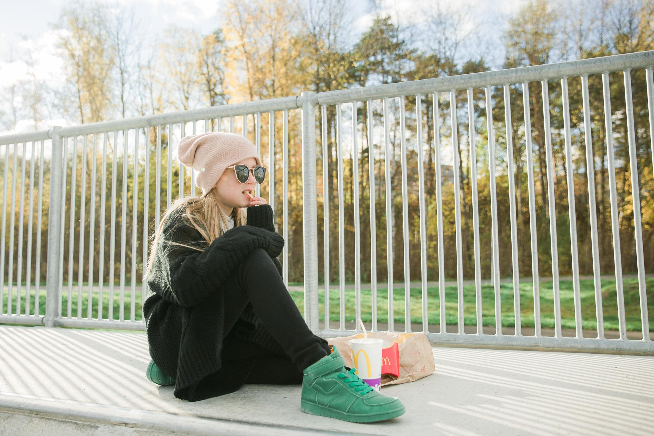 Kaverikuvaus syksyisessä Turussa