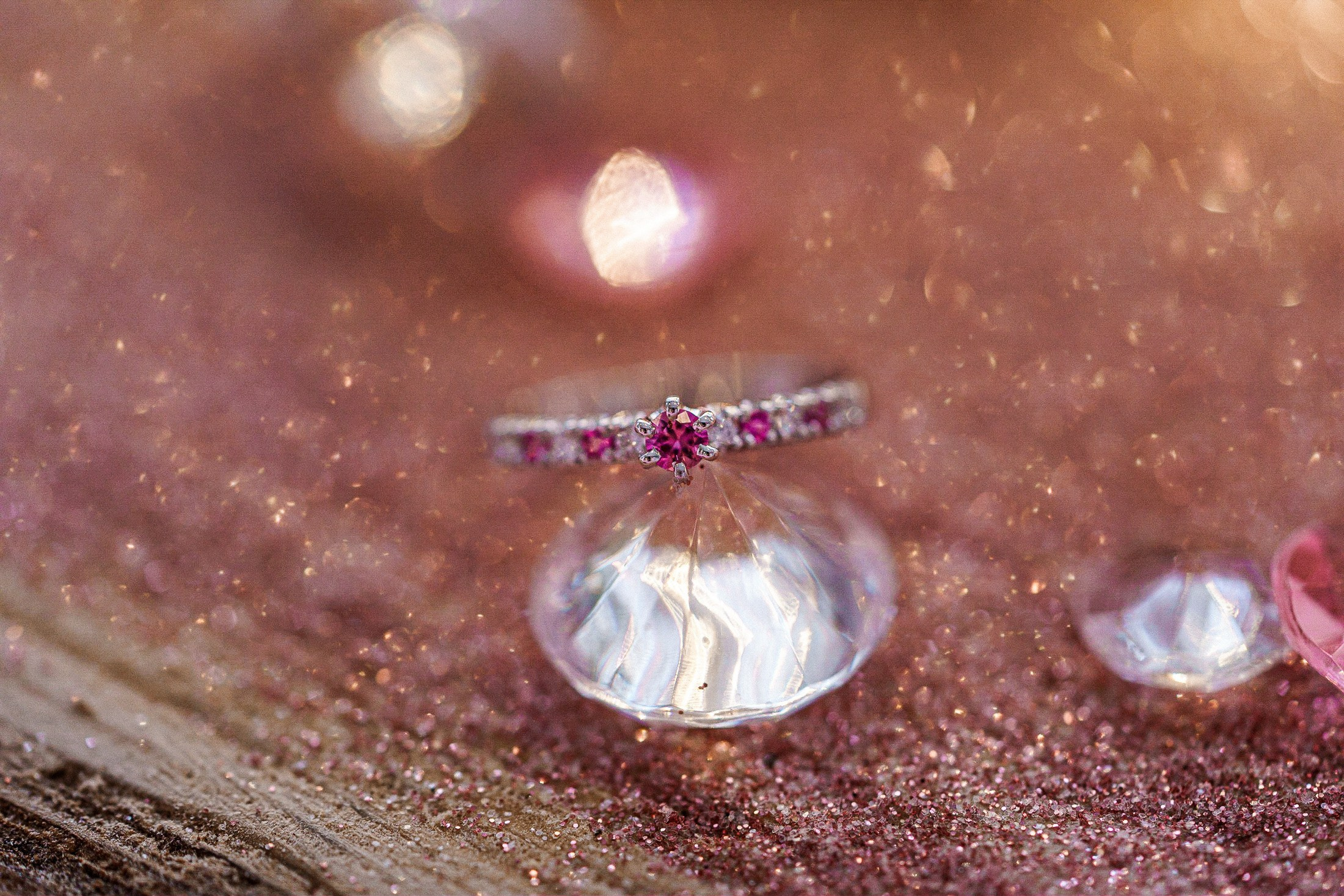 Miten valita täydellinen vihkisormus