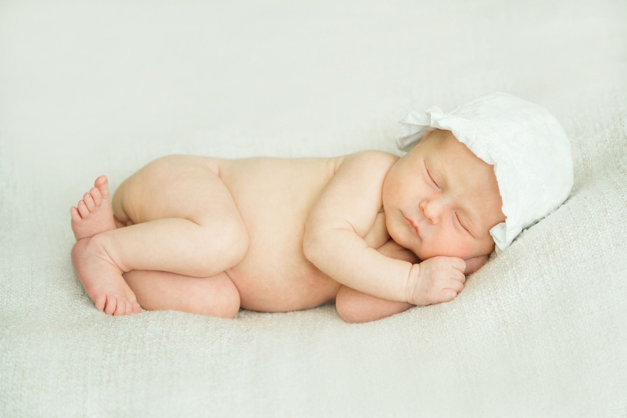 Vastasyntyneen tyttövauvan Kuvaus Helsingissä – Ikimuistoiset Hetket