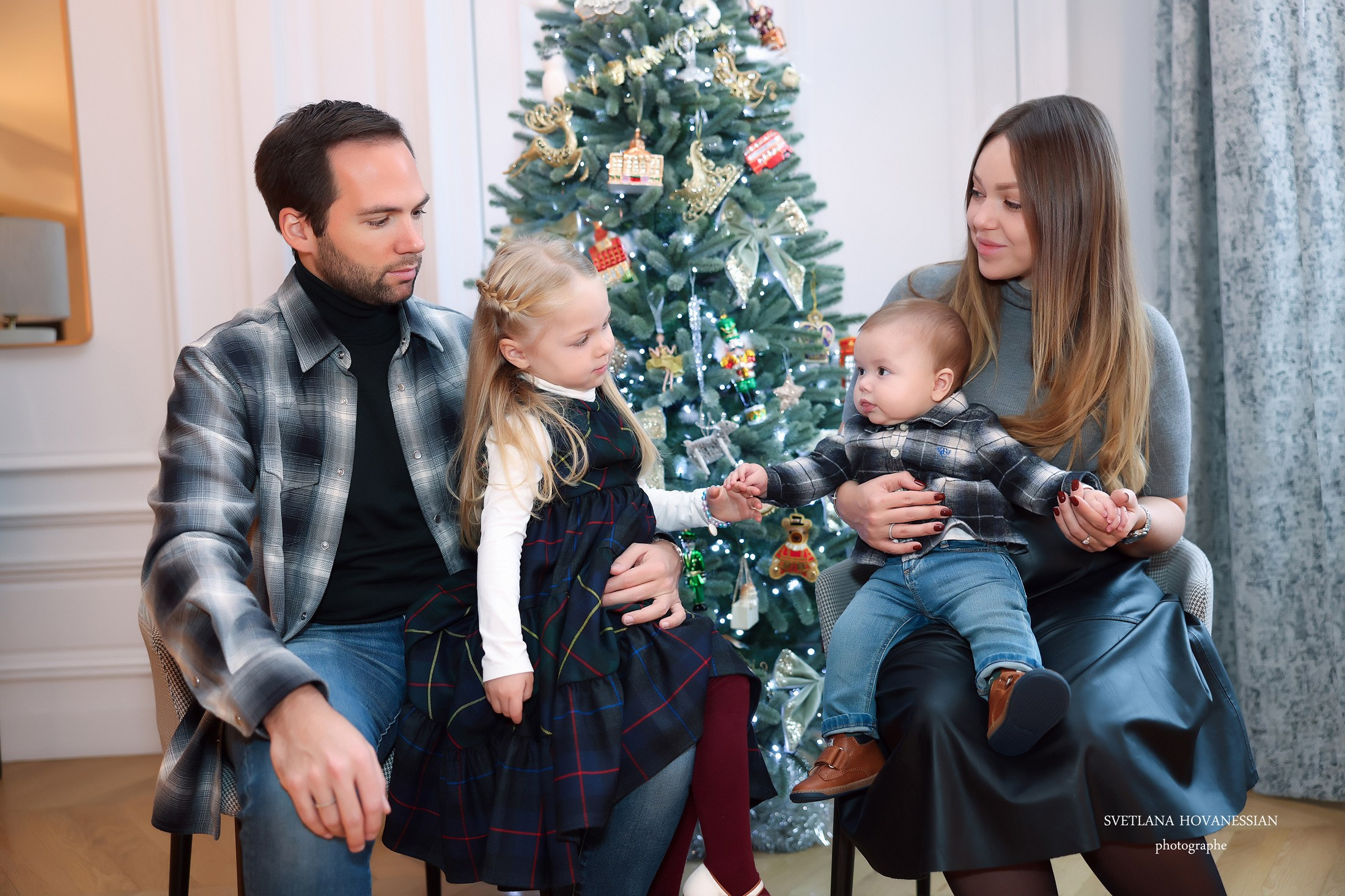 FAMILLE / COUPLE. Photographe professionelle spécialisée dans la photographie de grosses