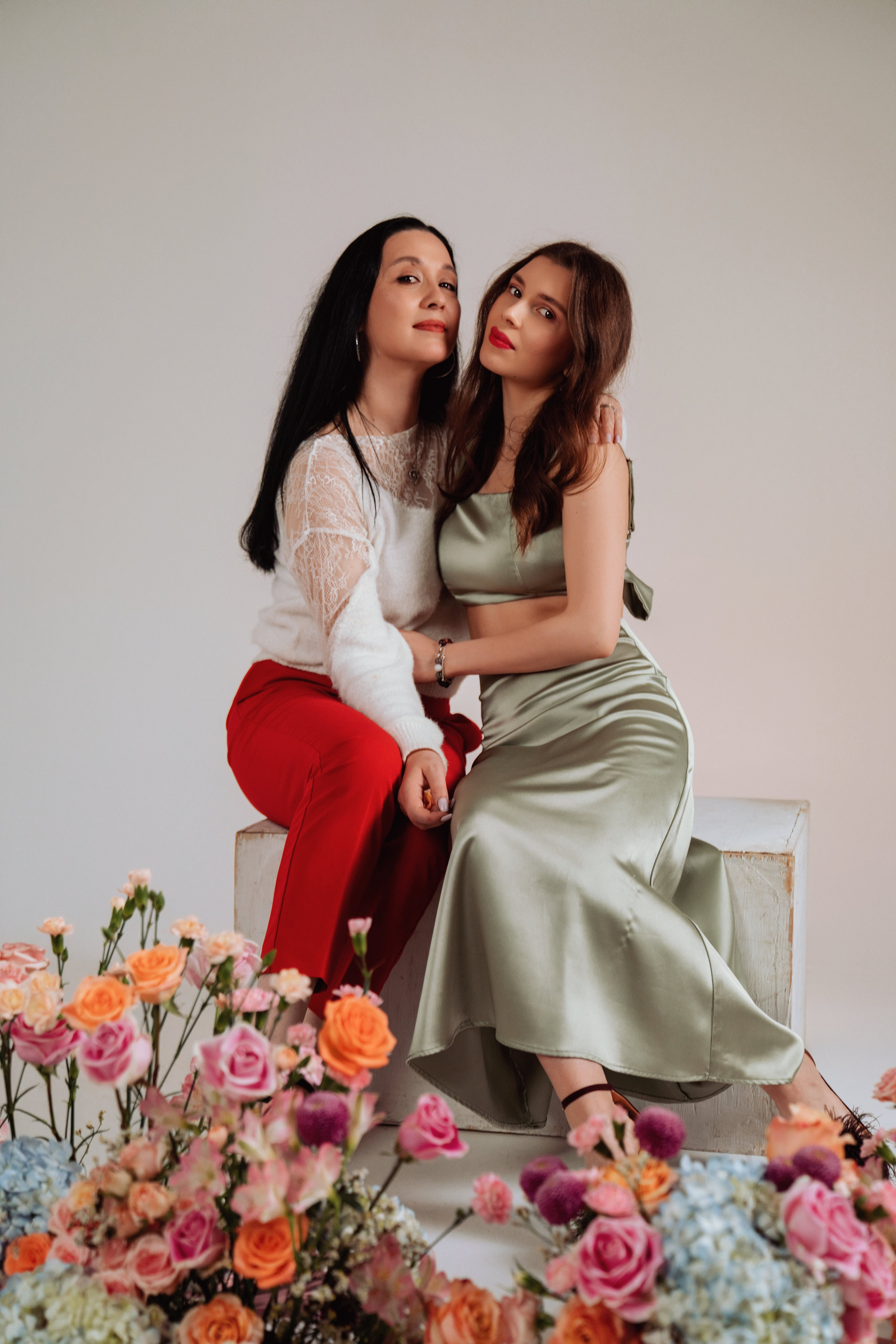 Valentine’s Studio Minis in Jacksonville, FL — Red Bow & Floral Themes