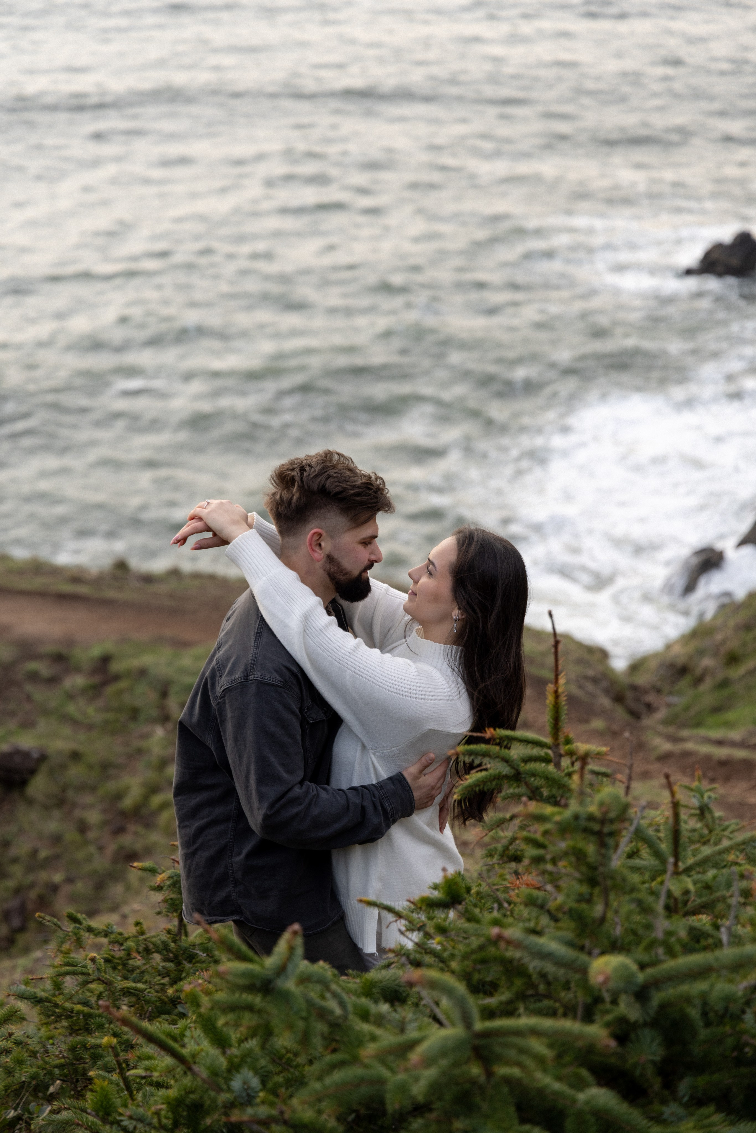 Eikanmedia | Photographer and videographer capturing weddings, families, engagements, pregnancy & newborns | Vancouver, WA | USA