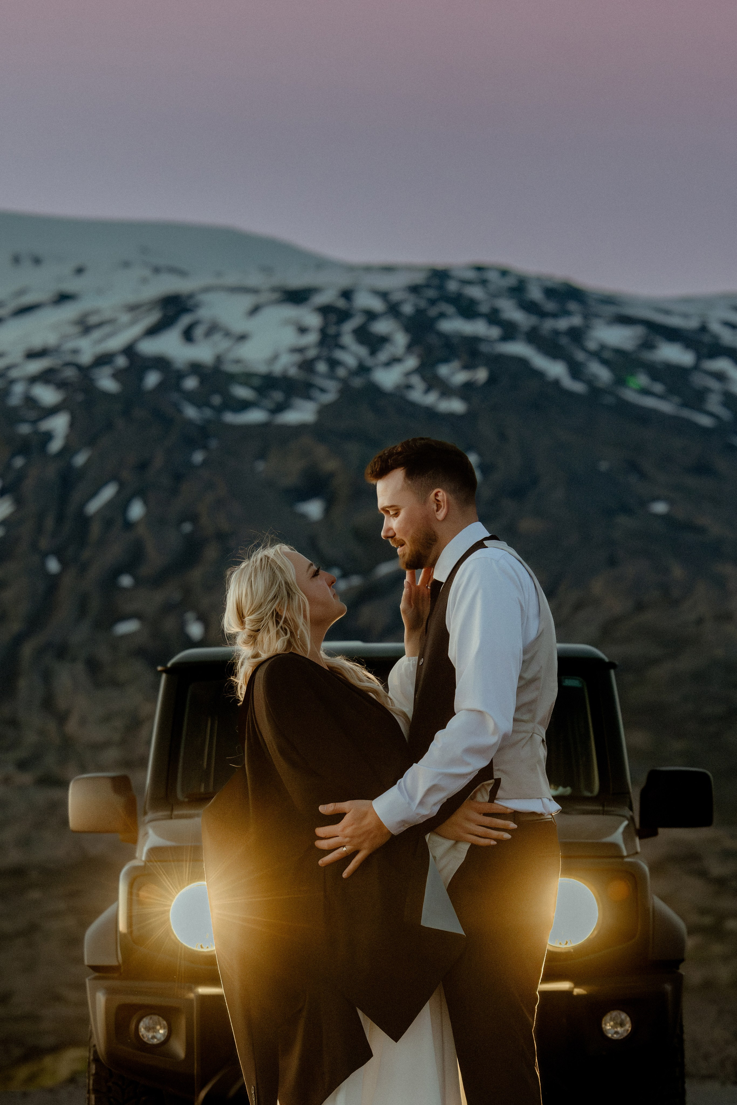 elope under midnight sun in Iceland