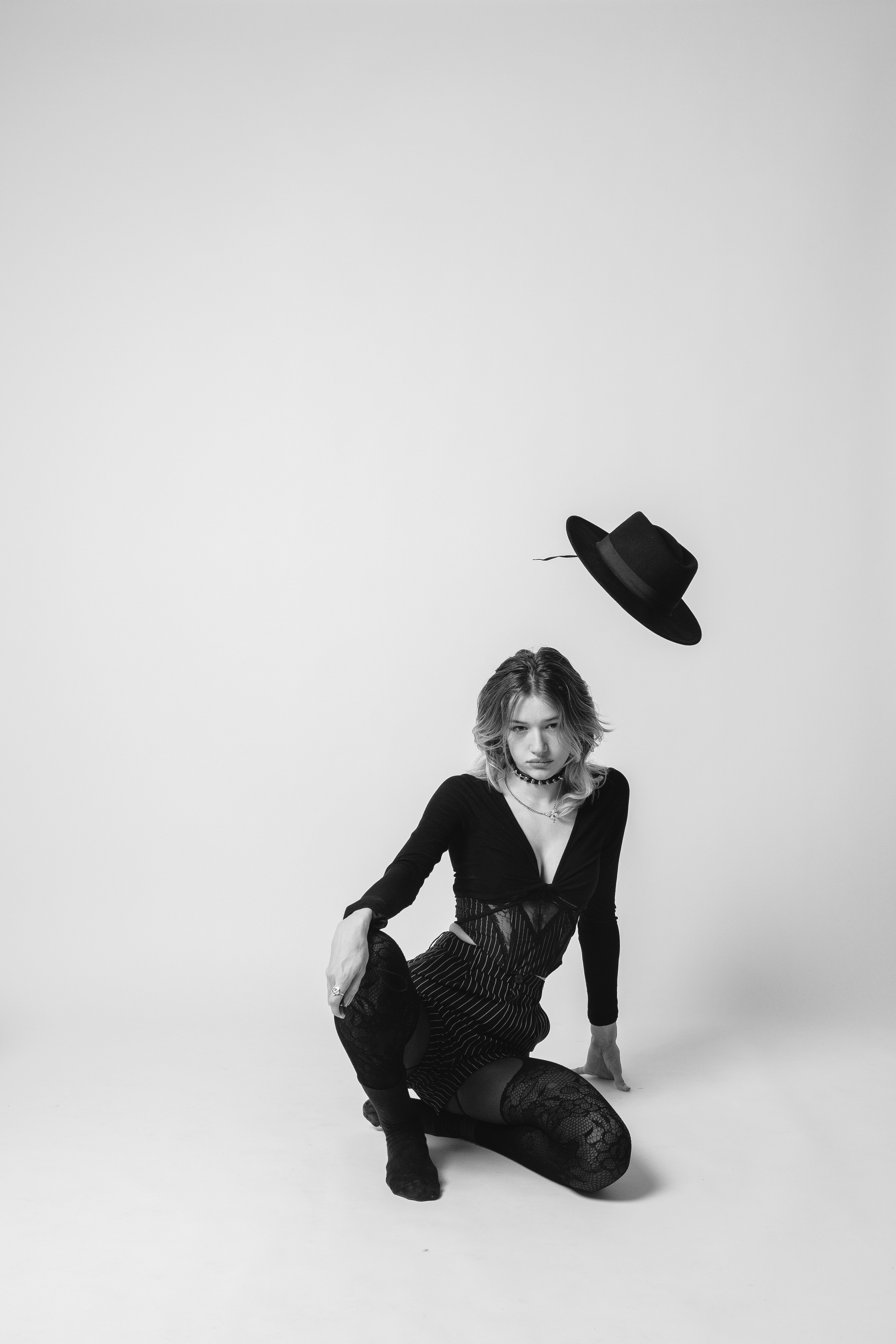 O novom formatu. Moments. Photo studio of self-portrait in the heart of Belgrade