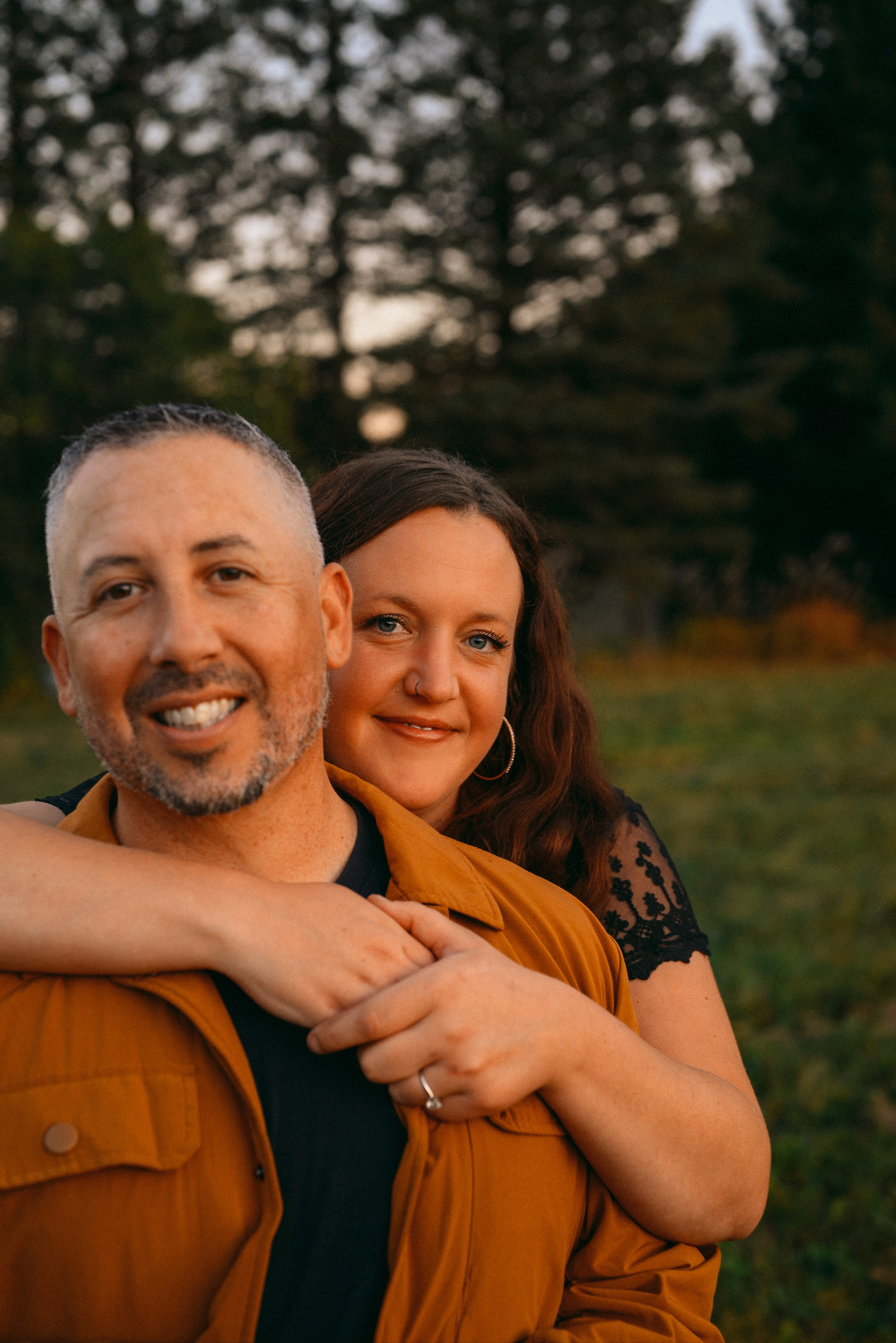 Couples photographer specializing in romantic sessions across Green Bay and Wausau, Wisconsin. 