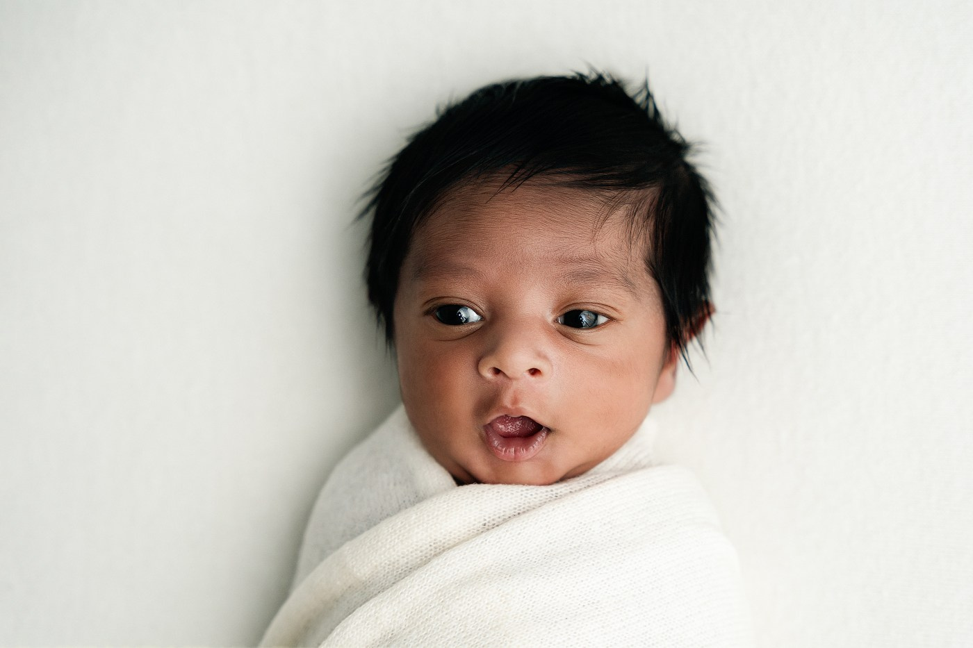 WHEN SHOULD YOU BOOK A NEWBORN PHOTOSHOOT?. Newborn and family photographer. Hills District. Sydney