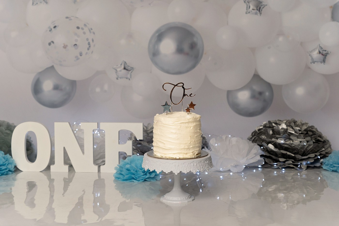 Cake Smash Themes. Newborn and family photographer. Hills District. Sydney