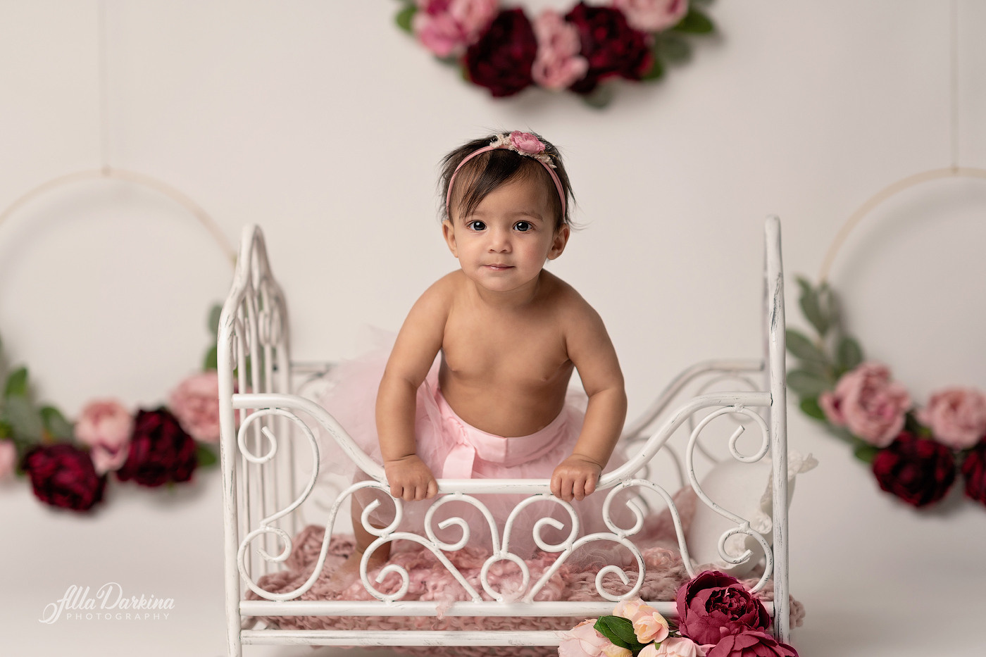 Cake Smash Themes. Newborn and family photographer. Hills District. Sydney