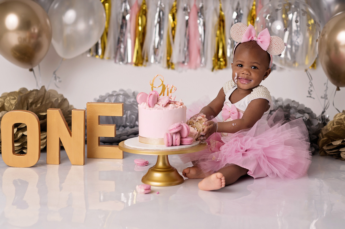 Cake Smash Themes. Newborn and family photographer. Hills District. Sydney