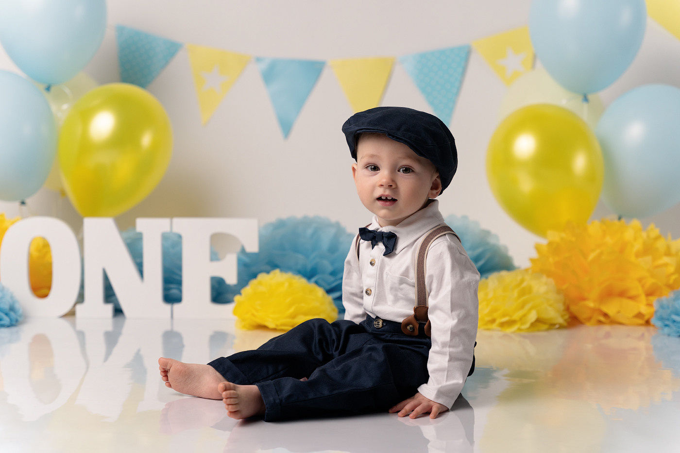 Cake Smash Themes. Newborn and family photographer. Hills District. Sydney