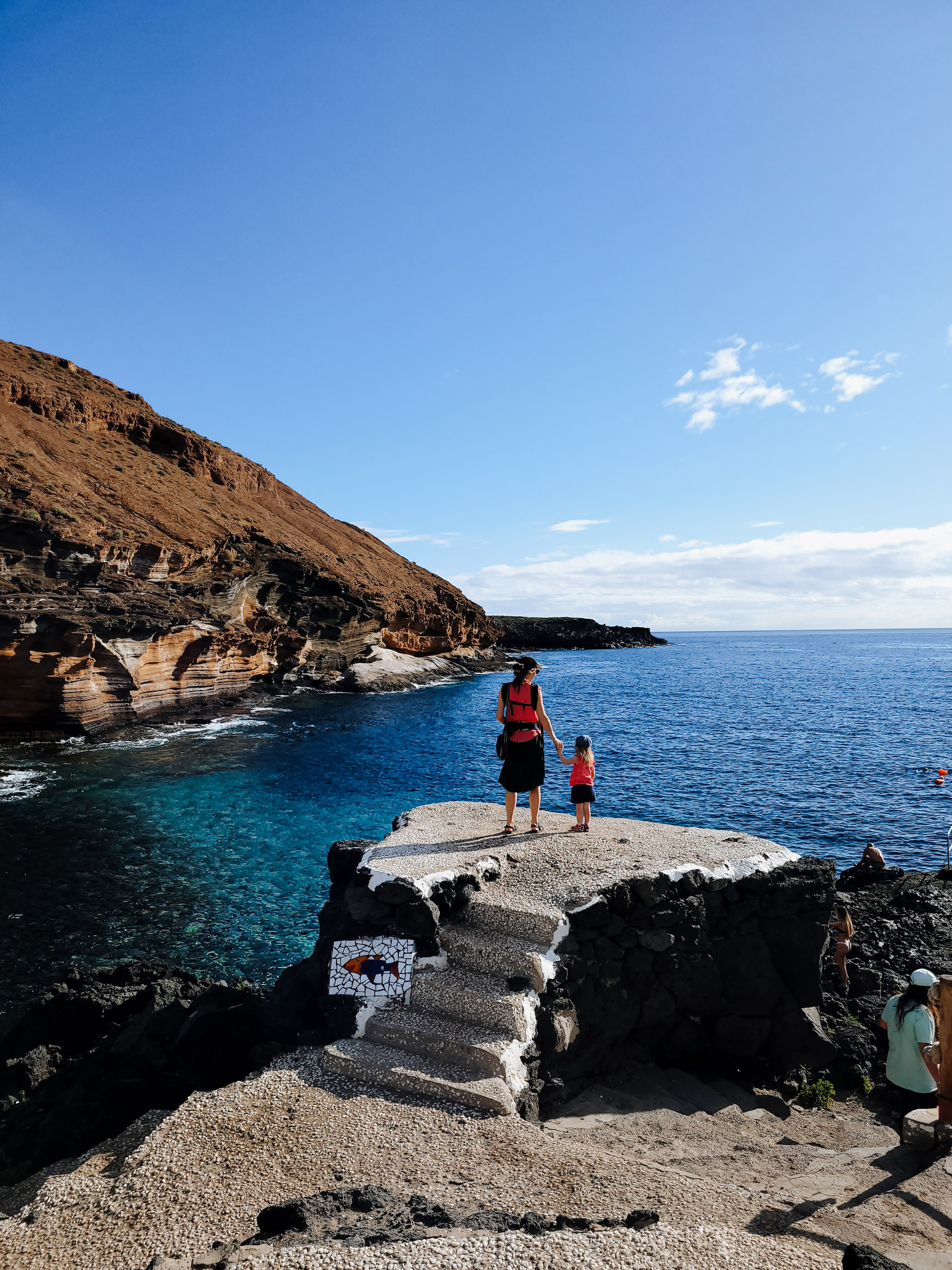 skaistas tenerifes pludmales