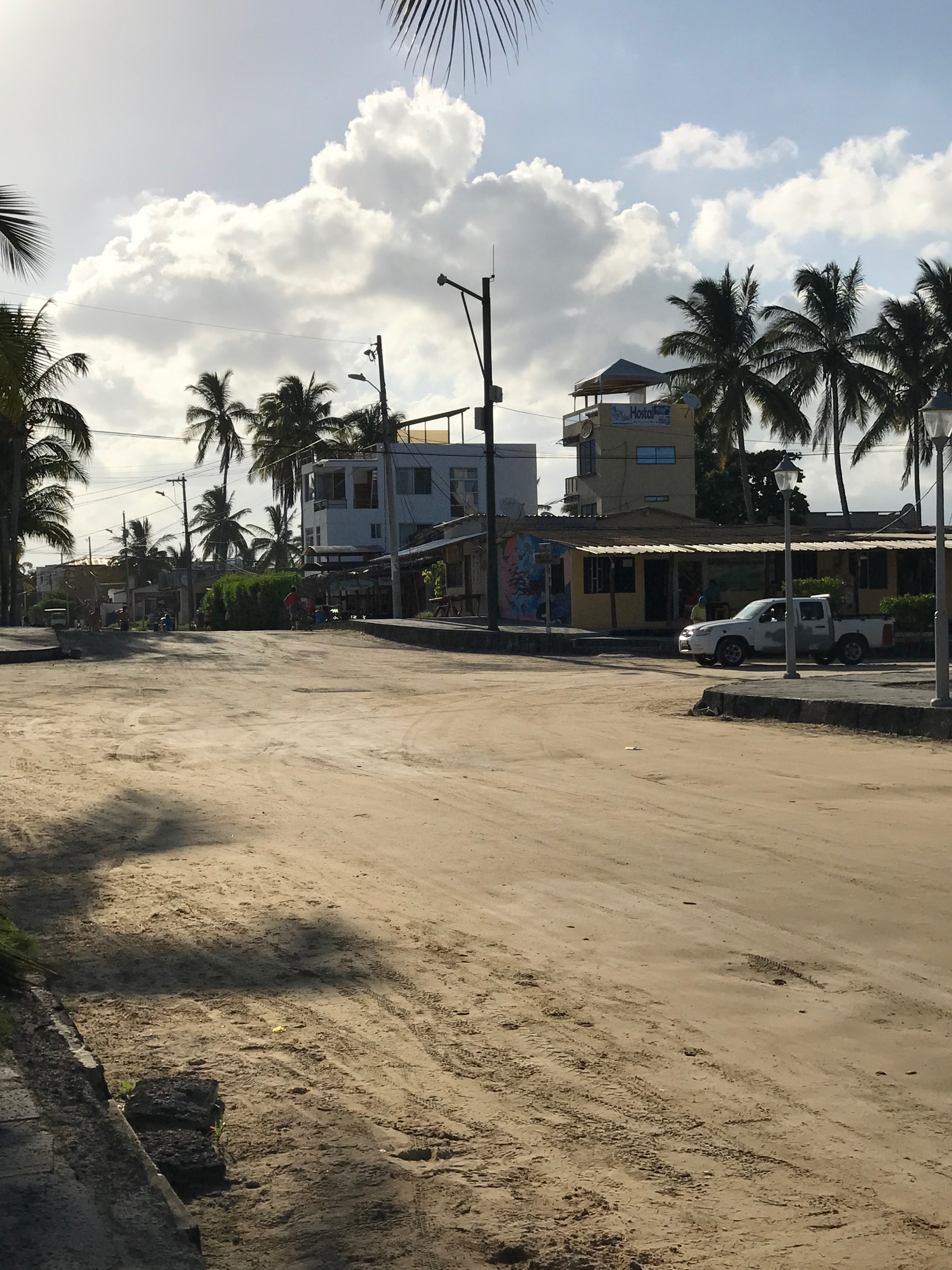 Galapagos. Milok et Kirok sont des gens positifs et réels. Nous serons ravis de v