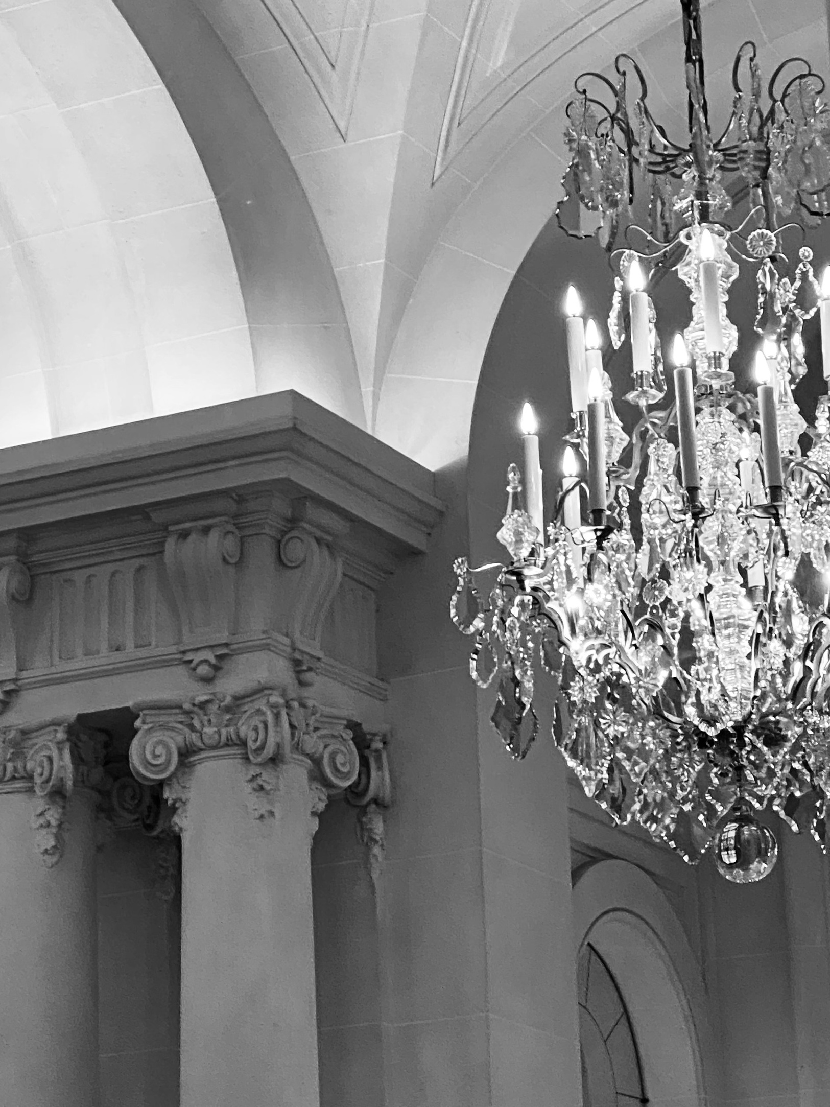 Plaza Athénée Wedding in Paris | Luxury Paris Wedding Photographer. Paris Wedding Photographer