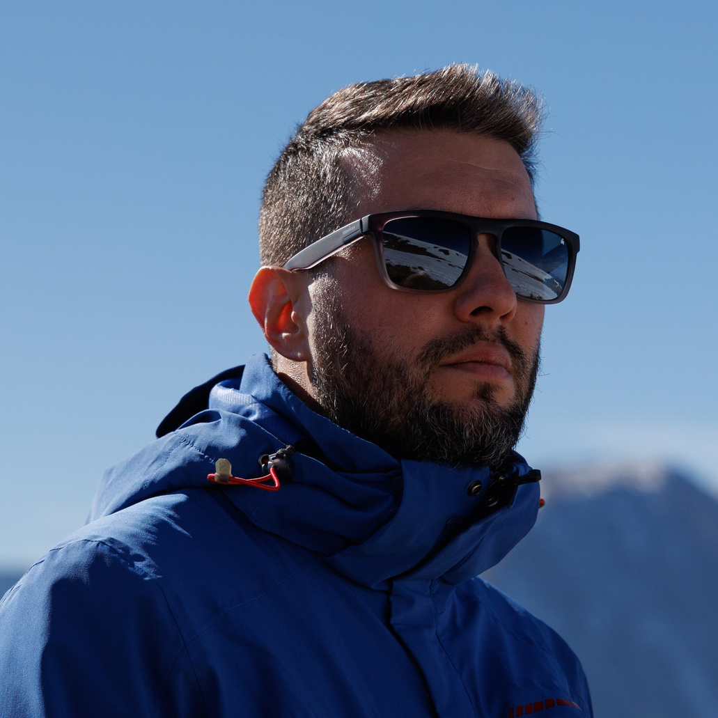 Contact. Sports Photographer Brasov