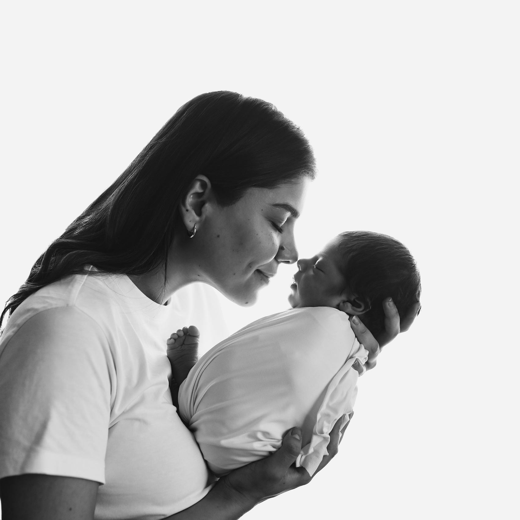 Επαγγελματική φωτογράφιση εγκυμοσύνης και νεογέννητου στη Ρόδο. Φωτογράφος νεογέννητων στη Ρόδο. Φωτογράφιση εγκυμοσύνης