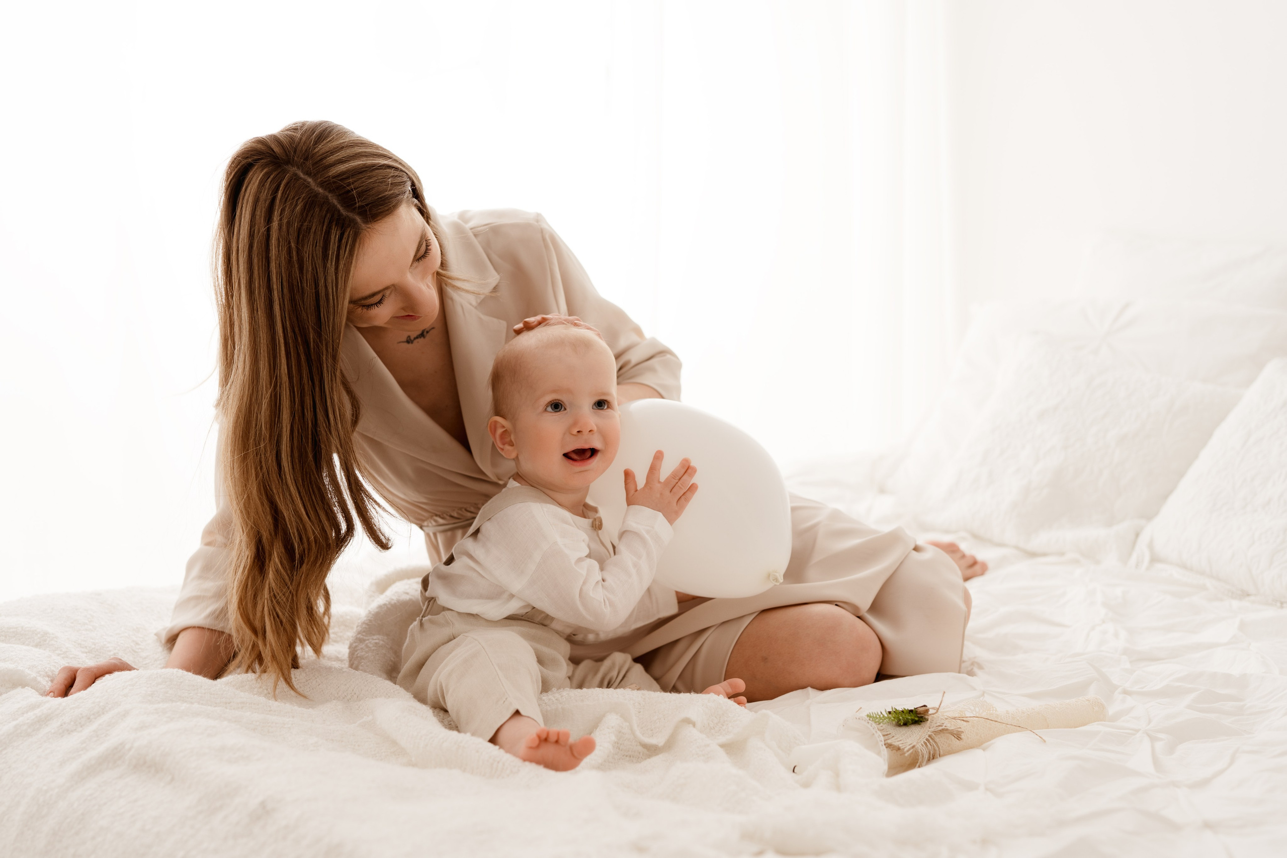 Sesja roczkowa i dziecięca w Łodzi. Fotograf Łódź - sesja ciążowa, noworodkowa, dziecięca. Studio w Łodzi