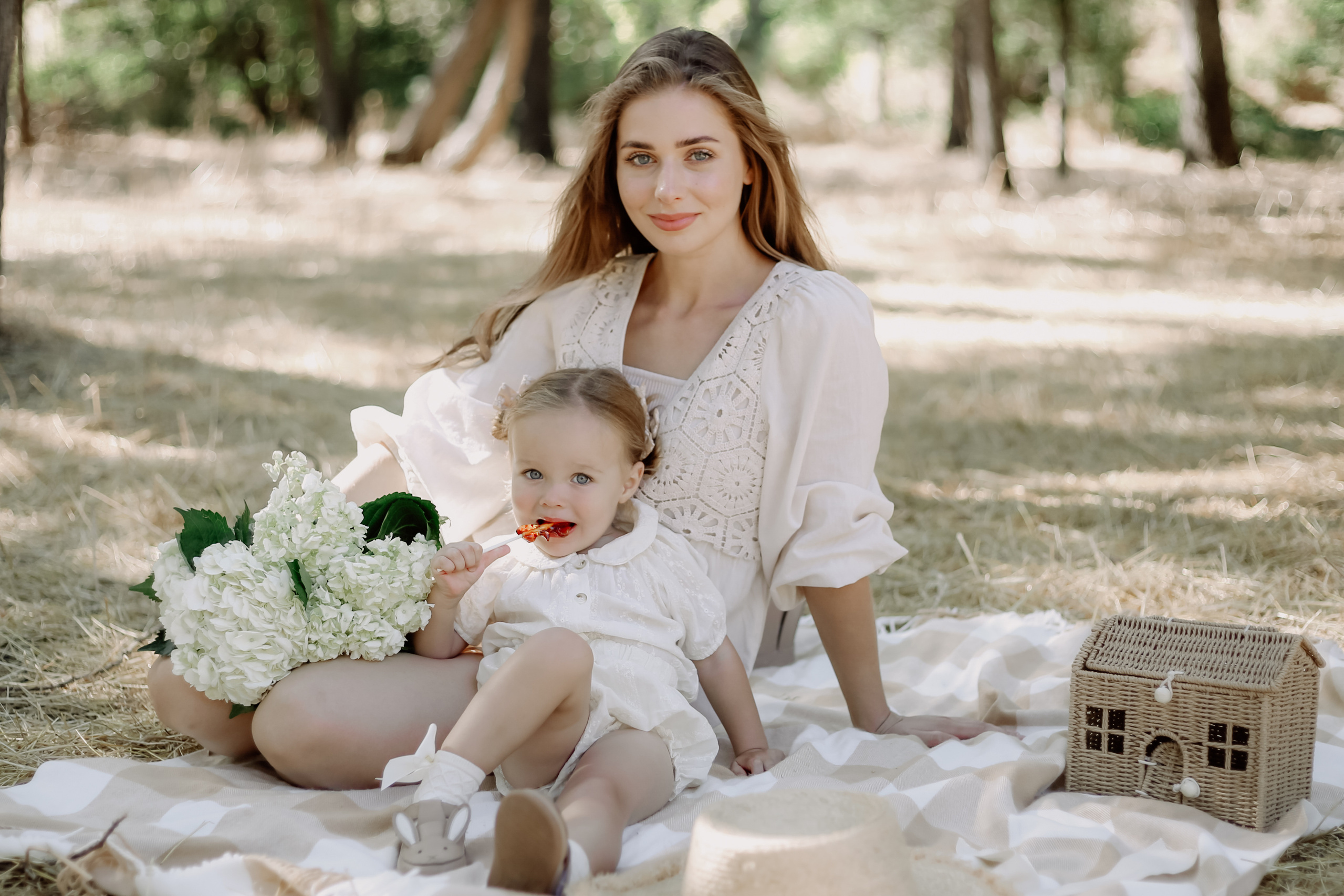 Pricing and packages. Family and children’s lifestyle photographer Elena Tumanova