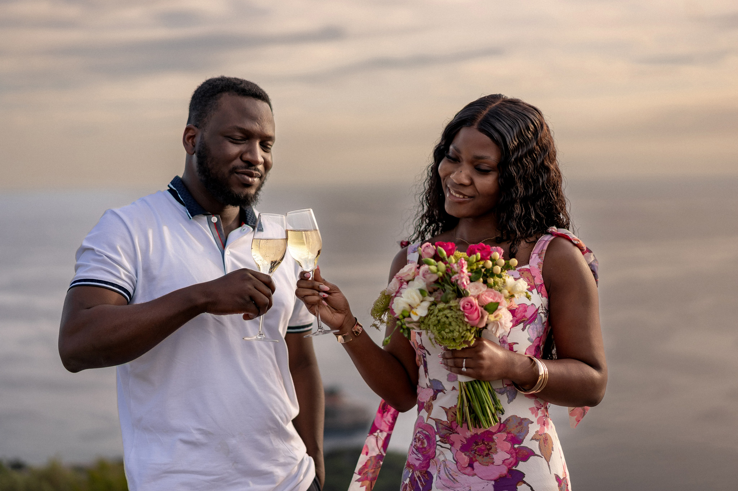 Romantisch Huwelijksaanzoek in Budva — Beste Locaties, Creatieve Ideeën & Fototips