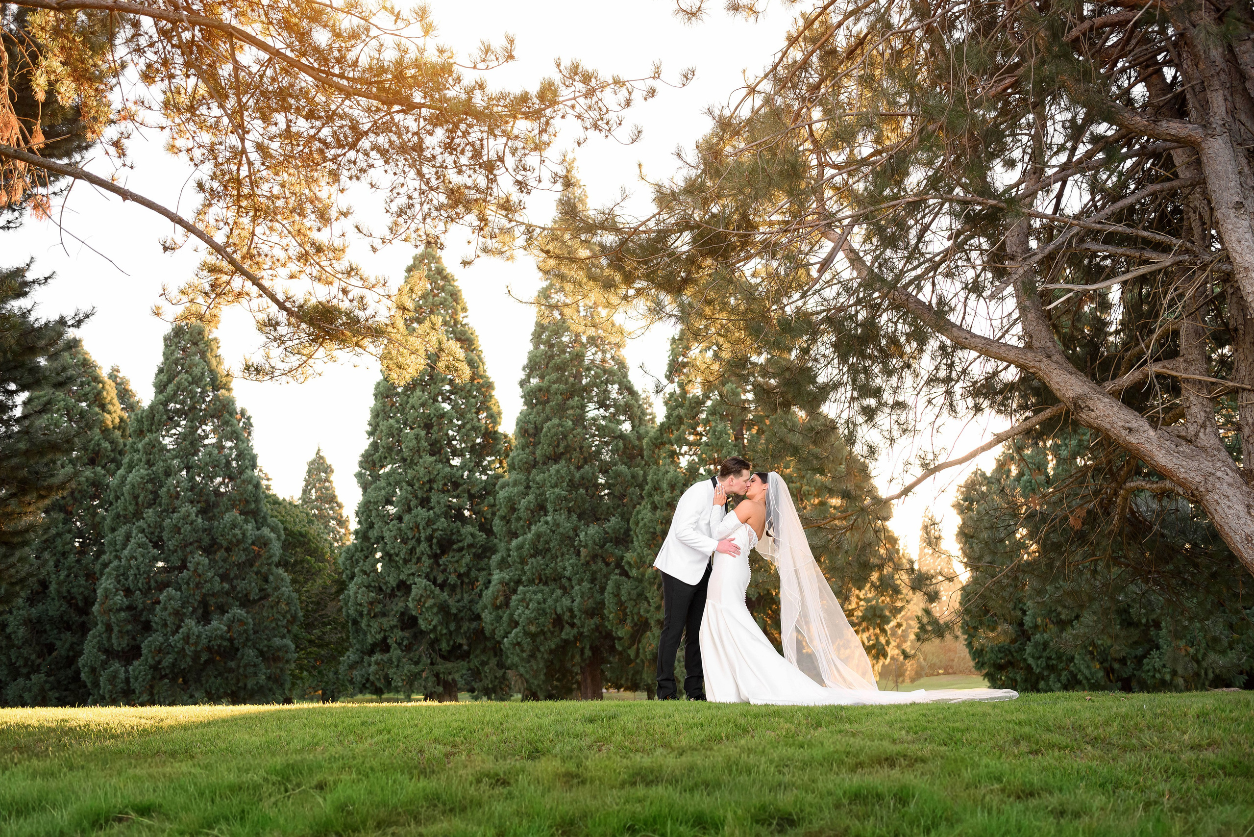 Columbia Edgewater Country Club Wedding Photographer | Portland OR