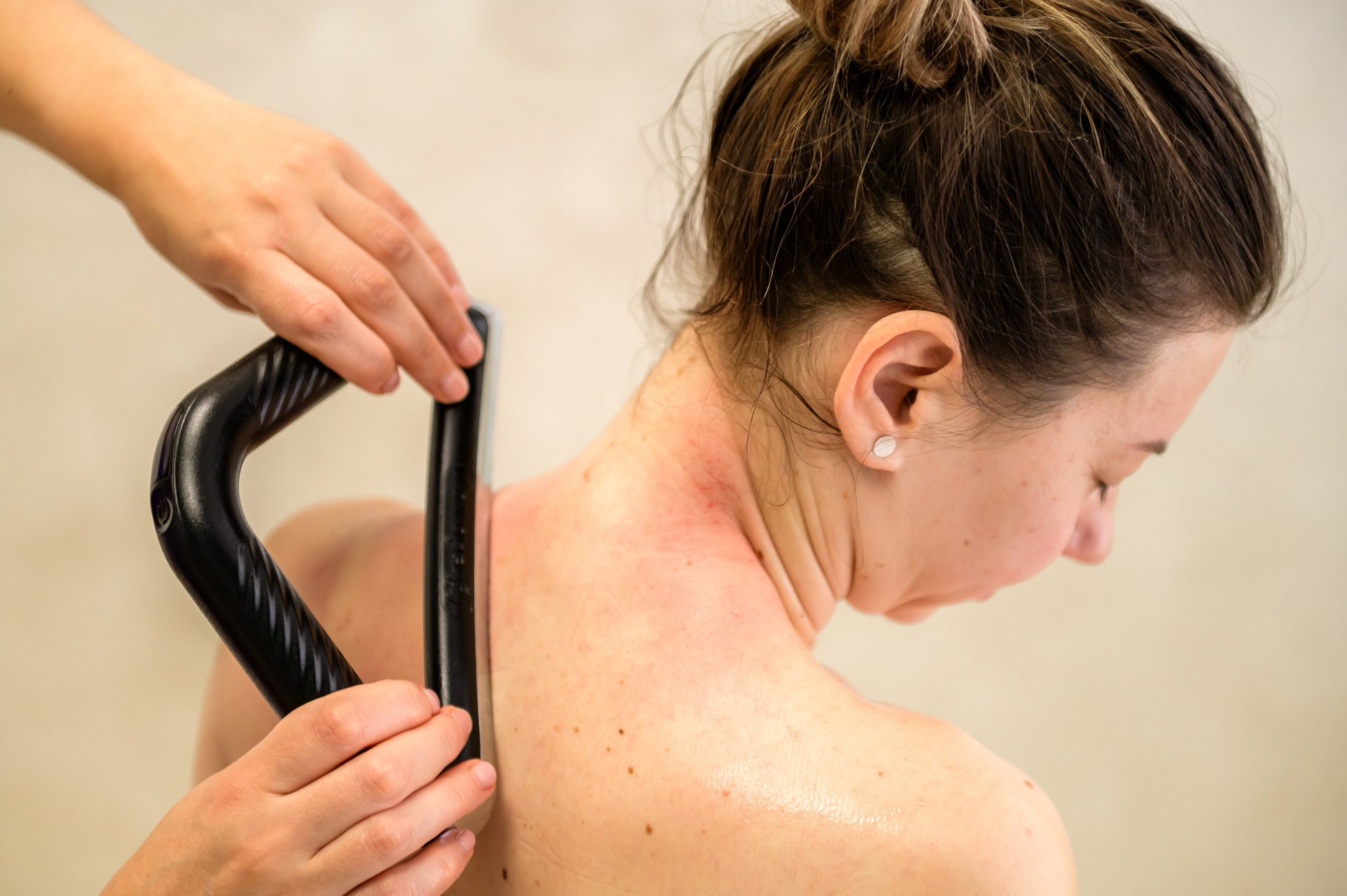 IASTM (Instrument Assisted Soft Tissue Mobilization). Newsportevents- Recuperare & Relaxare, Kinetoterapie, Masaj, Refacere, Stretching, Osteopatie, Recuperare, Tecar